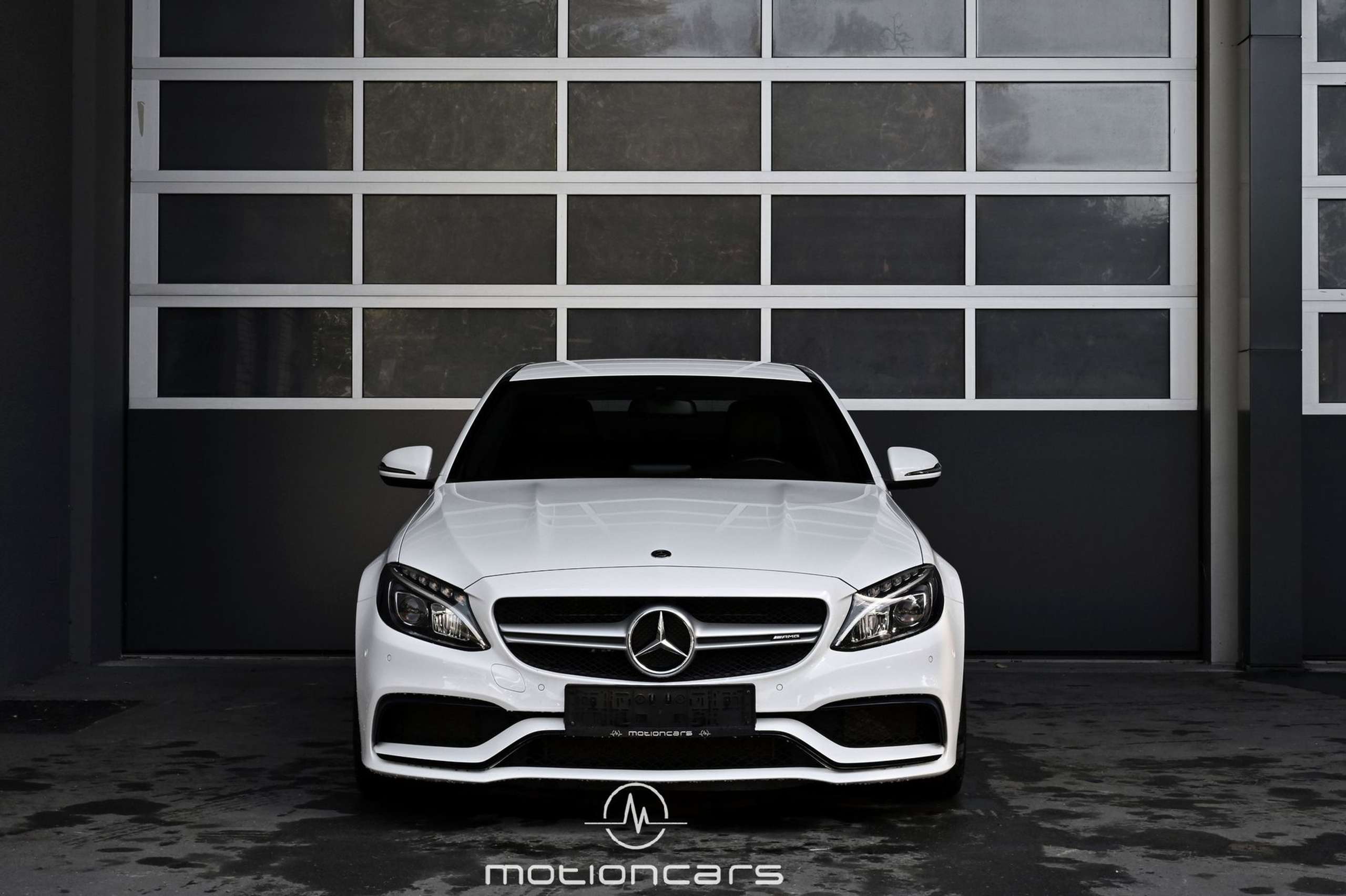 Mercedes-Benz - C 63 AMG