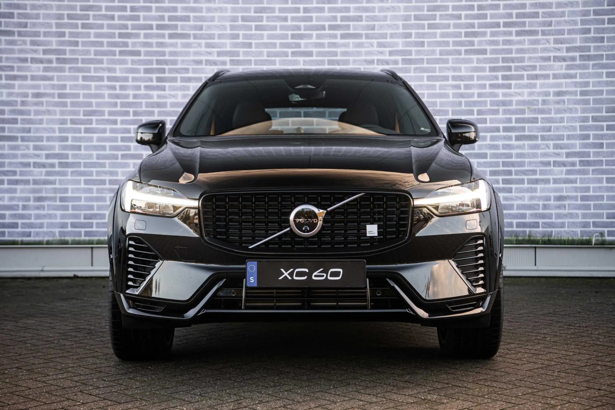 Volvo - XC60