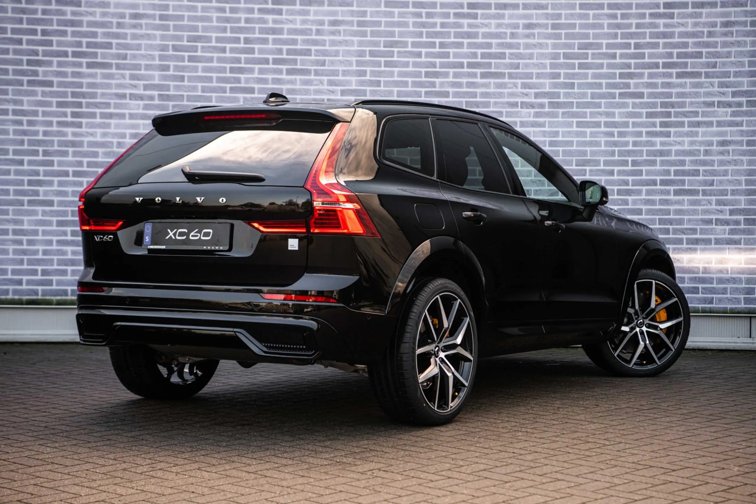 Volvo - XC60