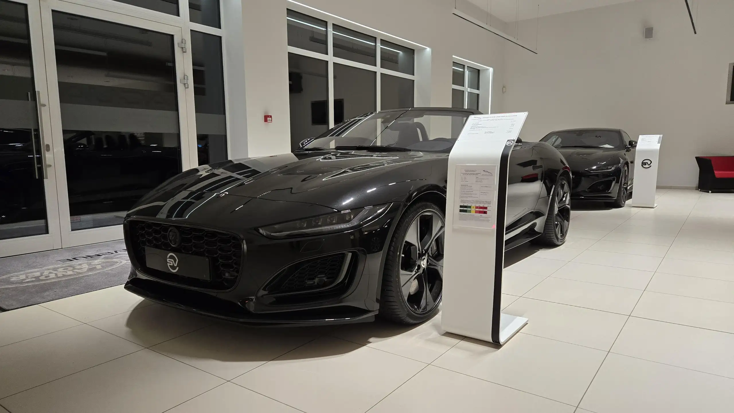 Jaguar F-Type 2024