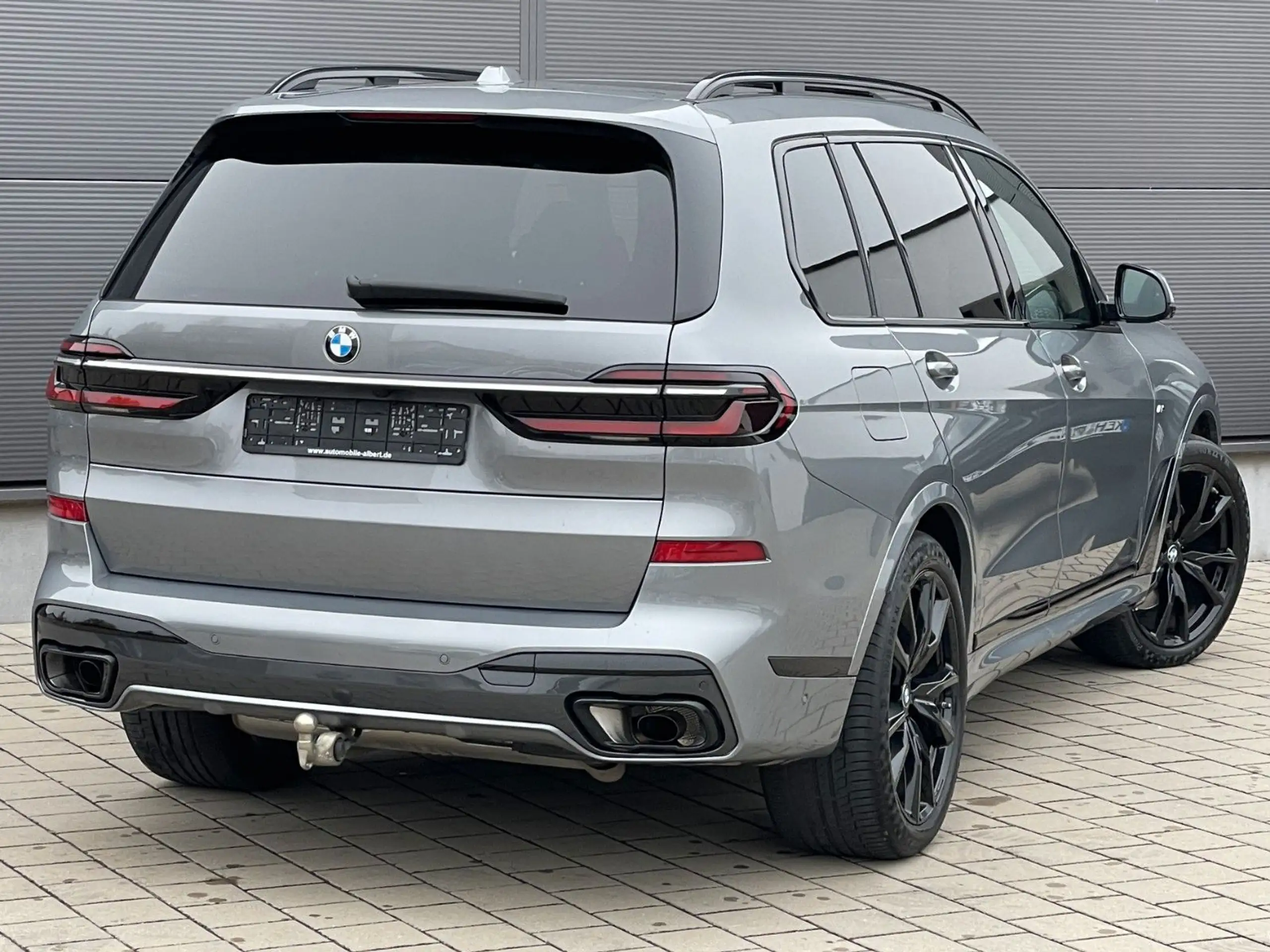 BMW - X7