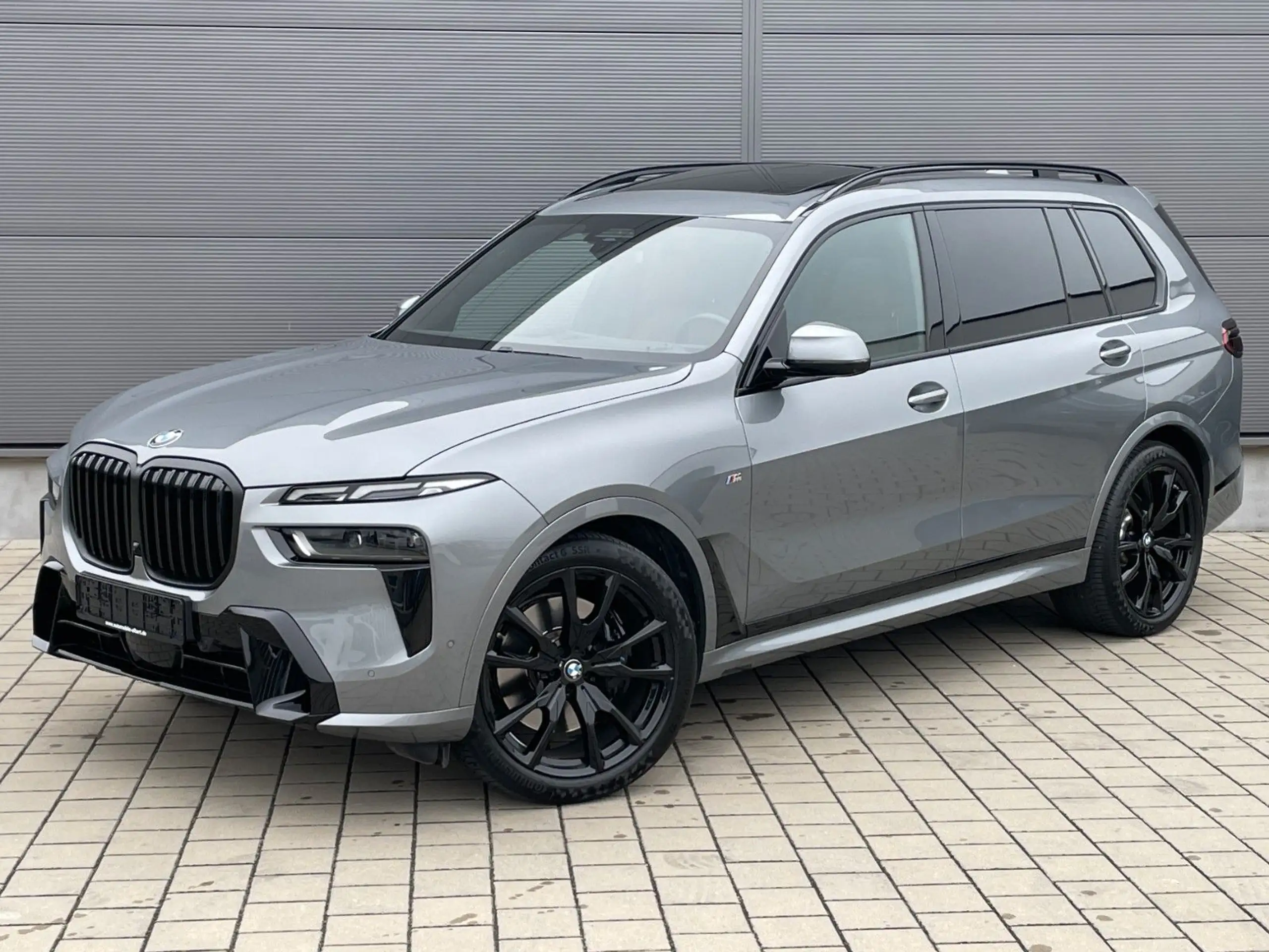 BMW - X7