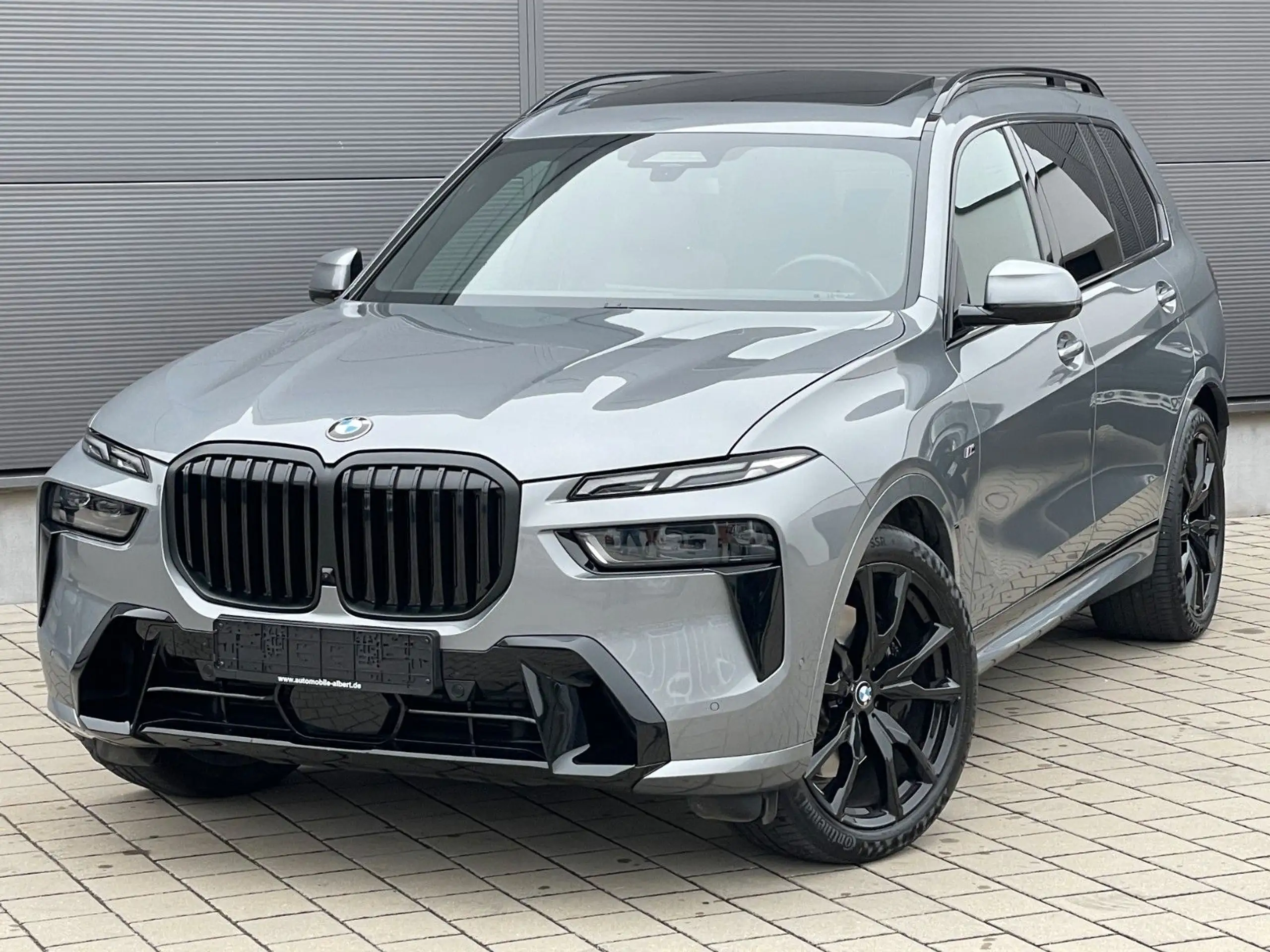 BMW - X7