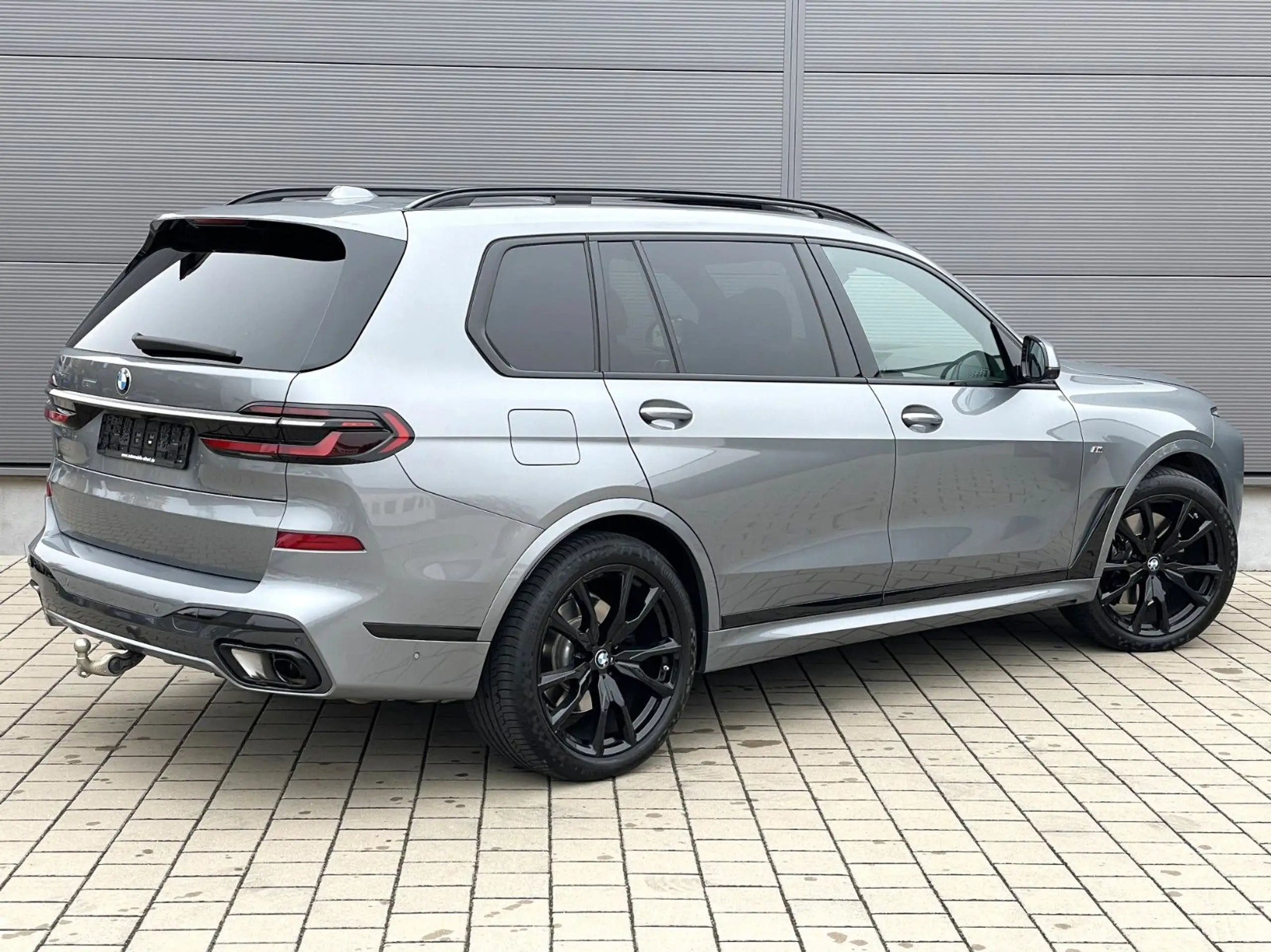 BMW - X7