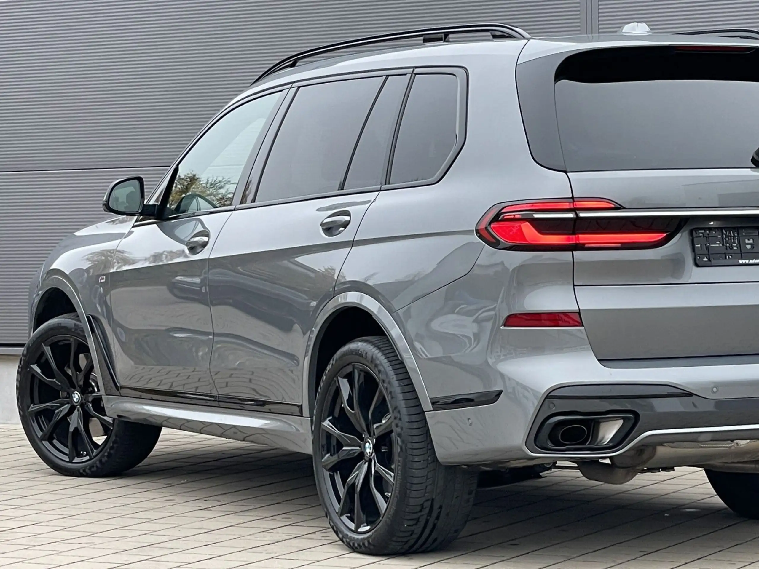 BMW - X7