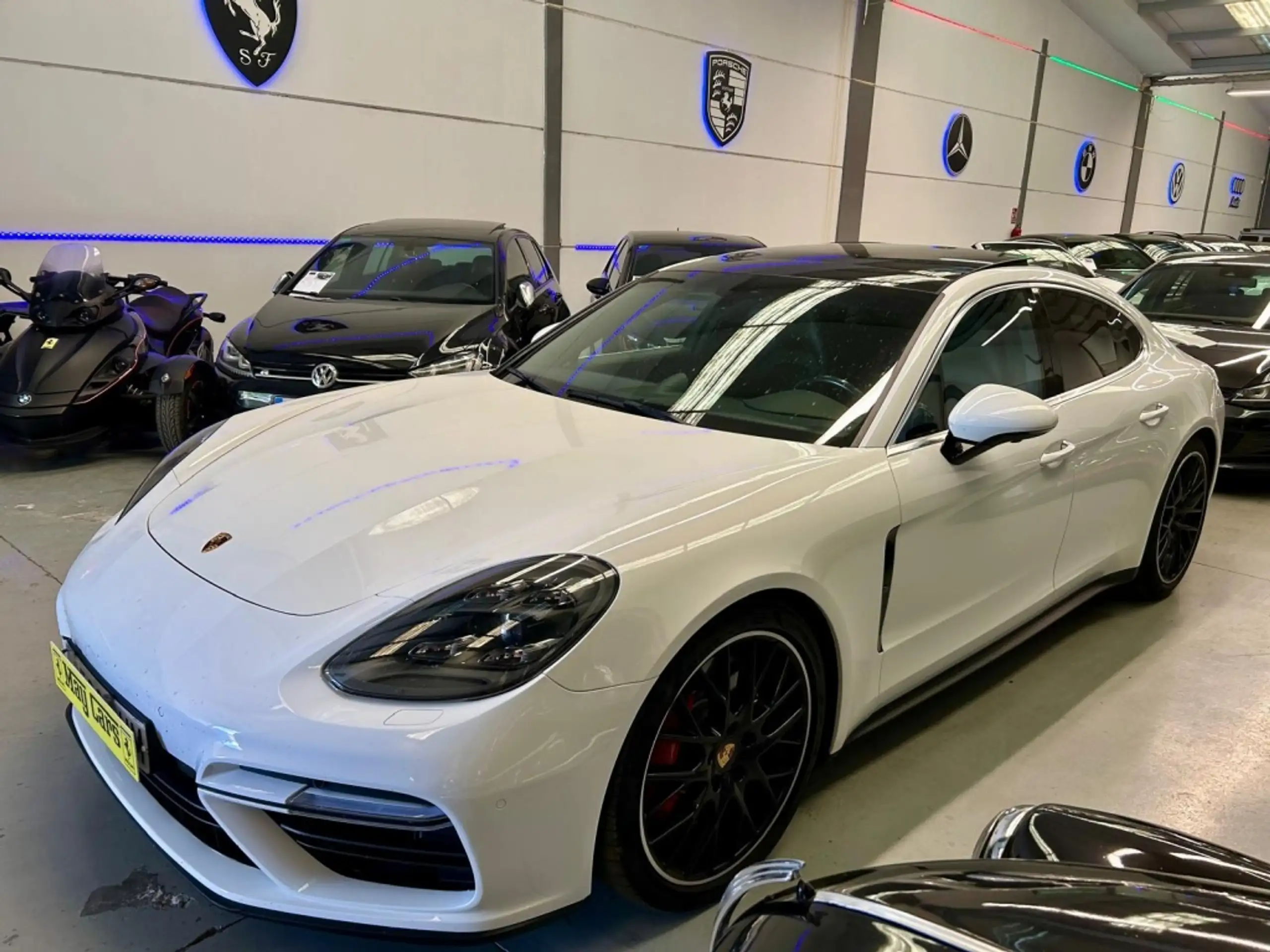 Porsche - Panamera