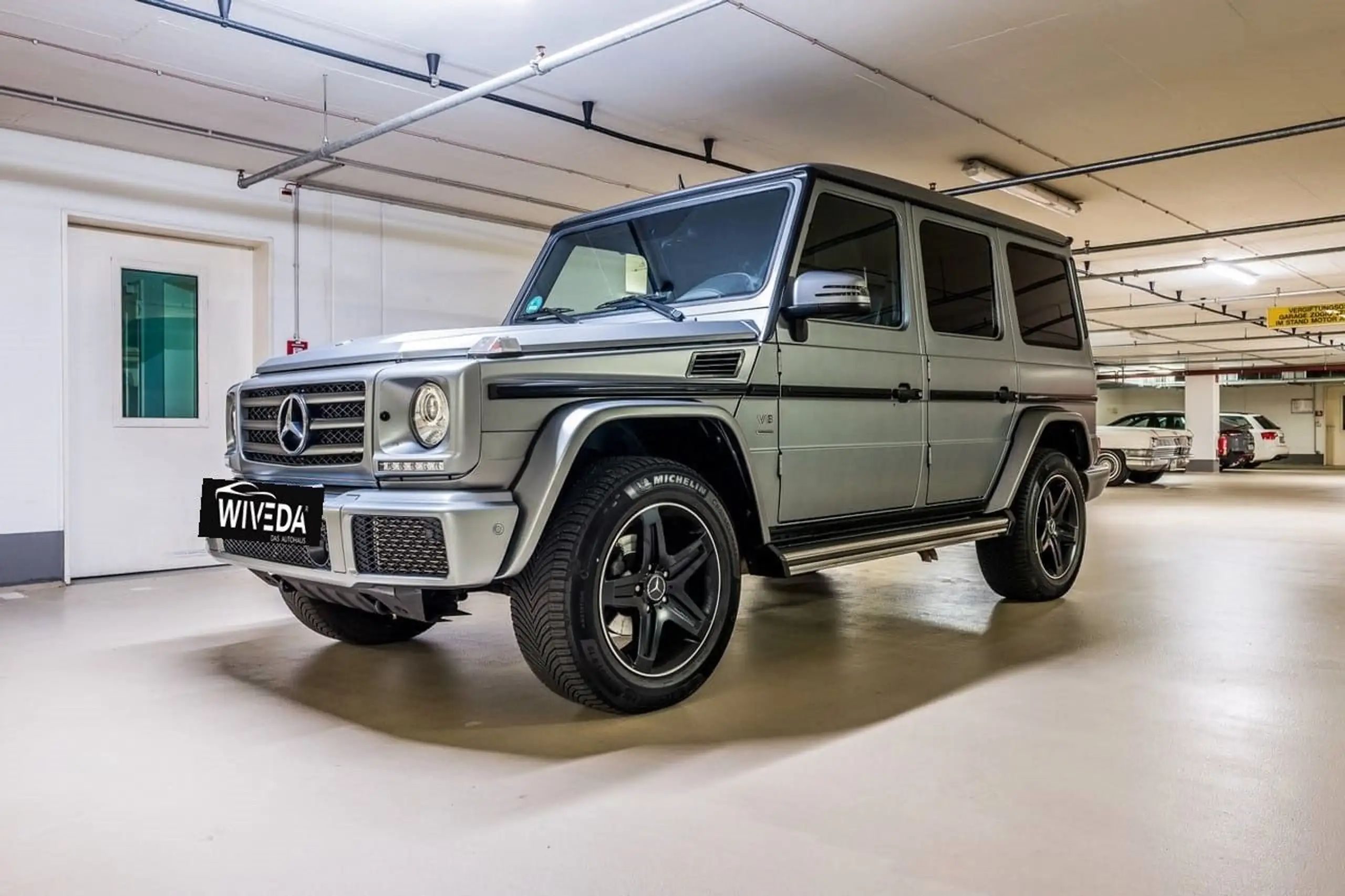 Mercedes-Benz - G 500