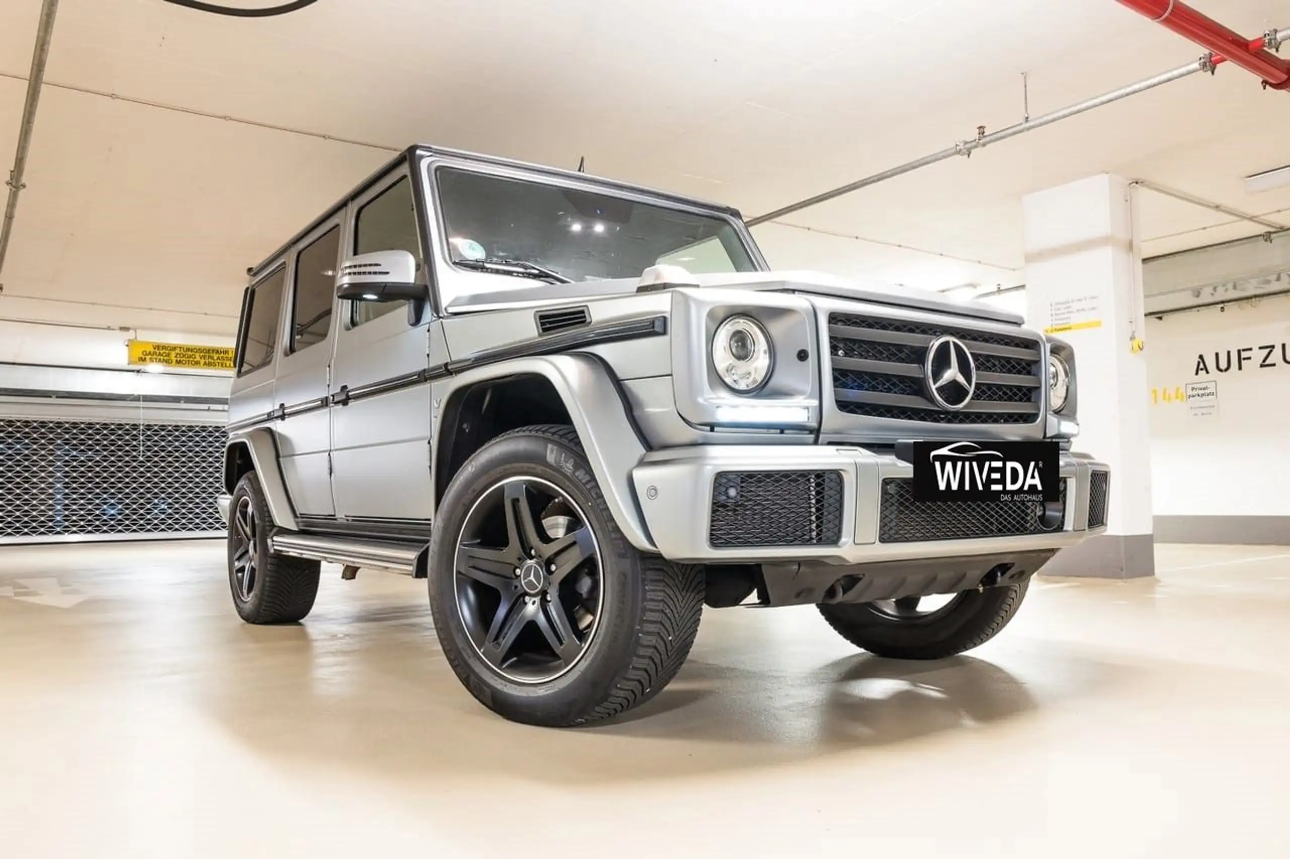 Mercedes-Benz - G 500