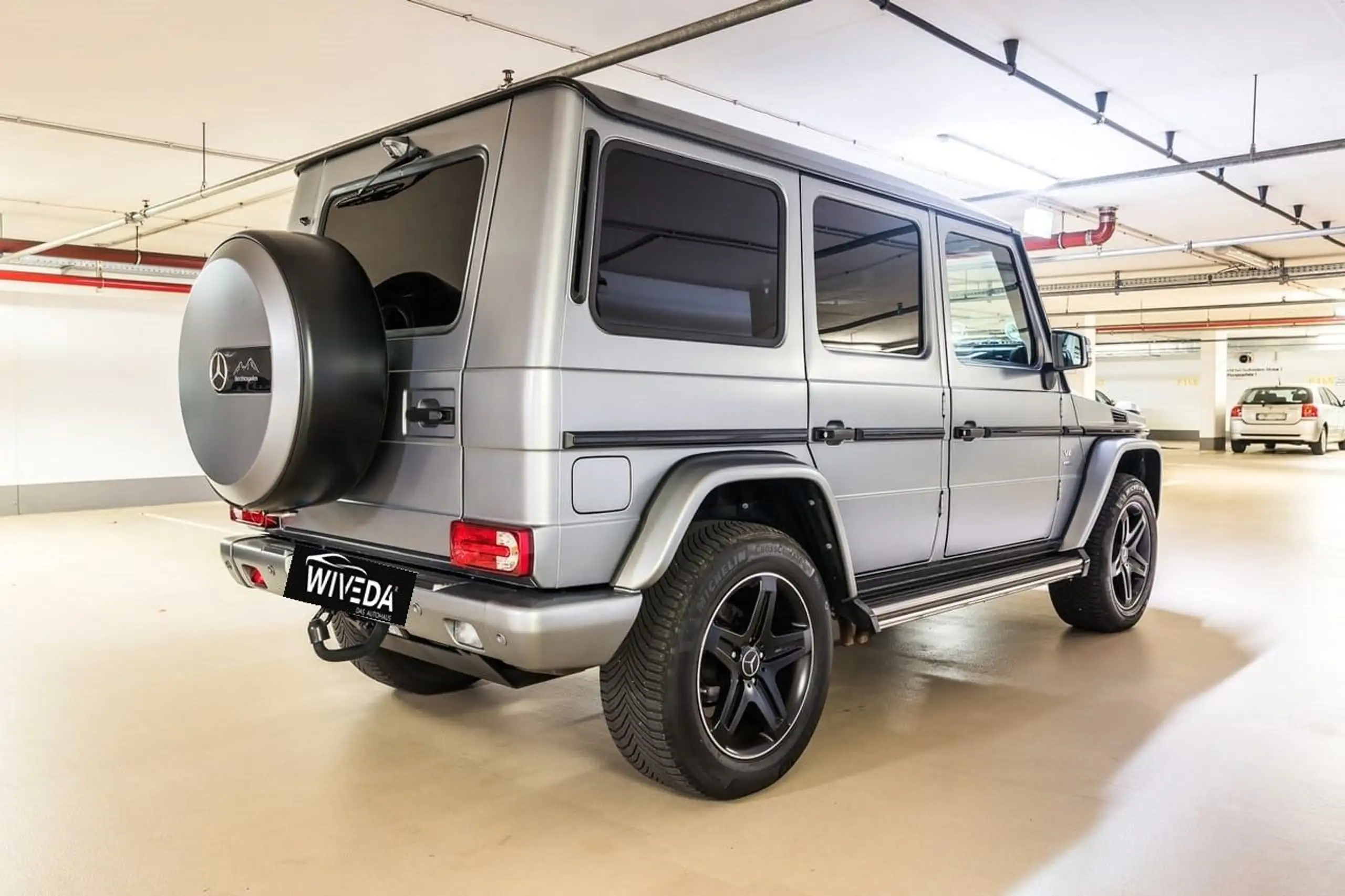 Mercedes-Benz - G 500