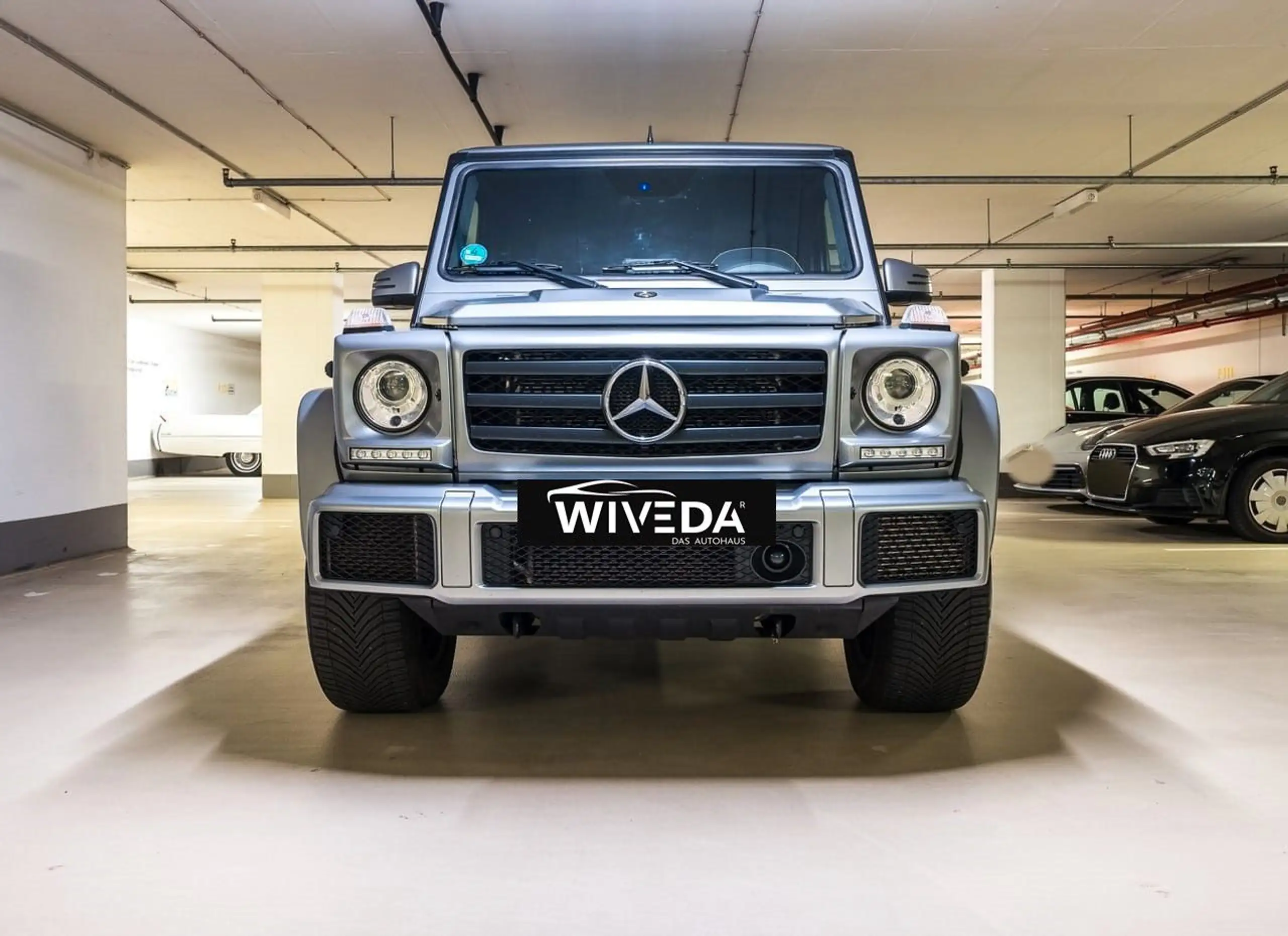 Mercedes-Benz - G 500