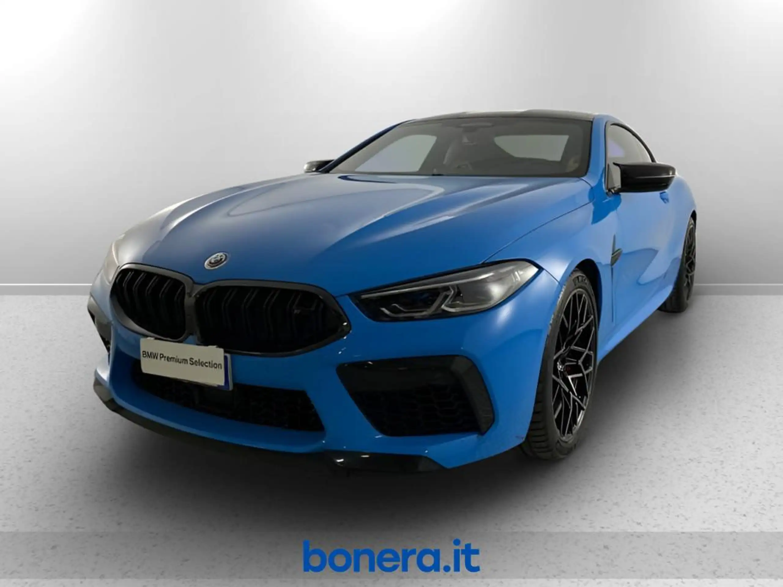 BMW - M8