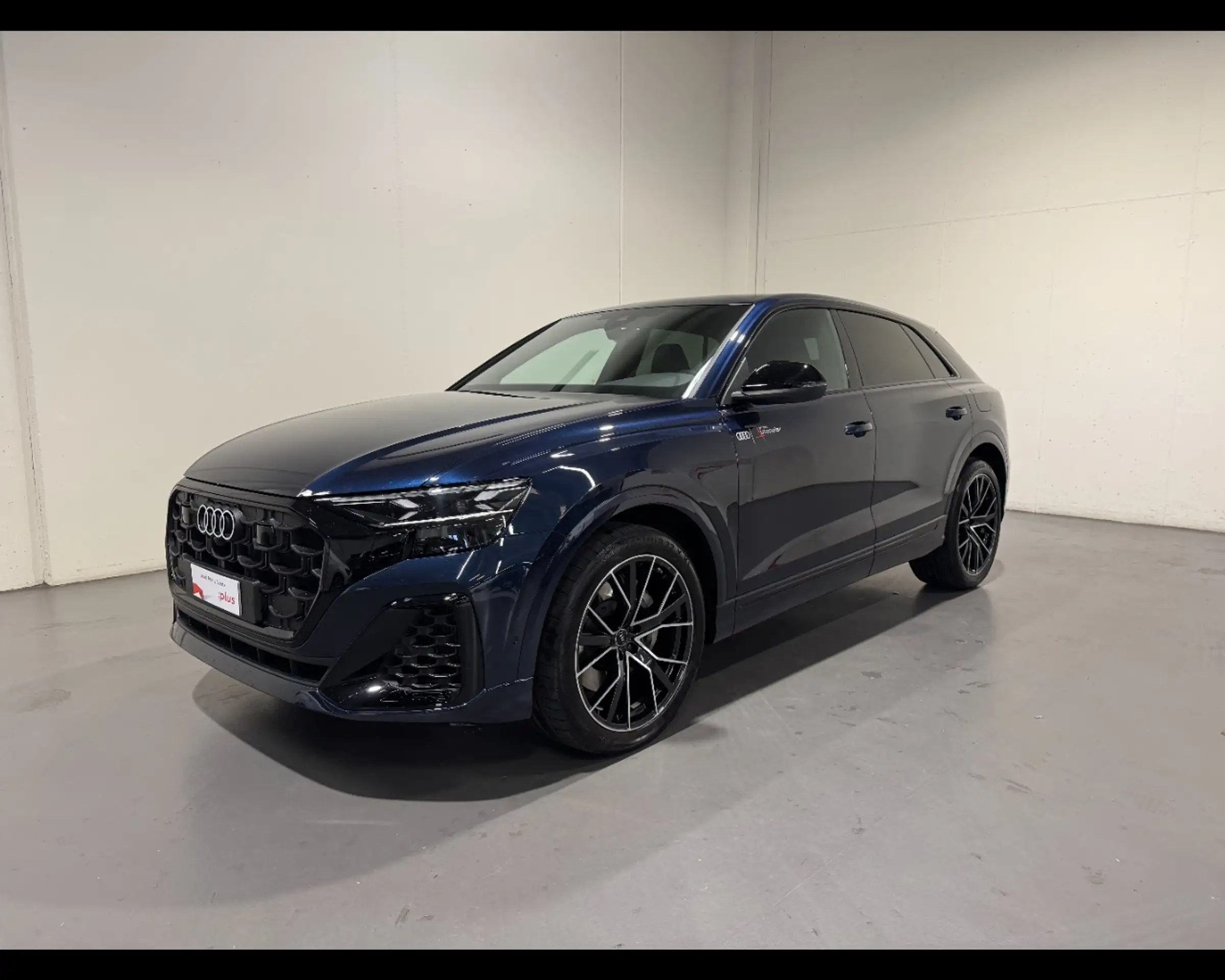 Audi - Q8