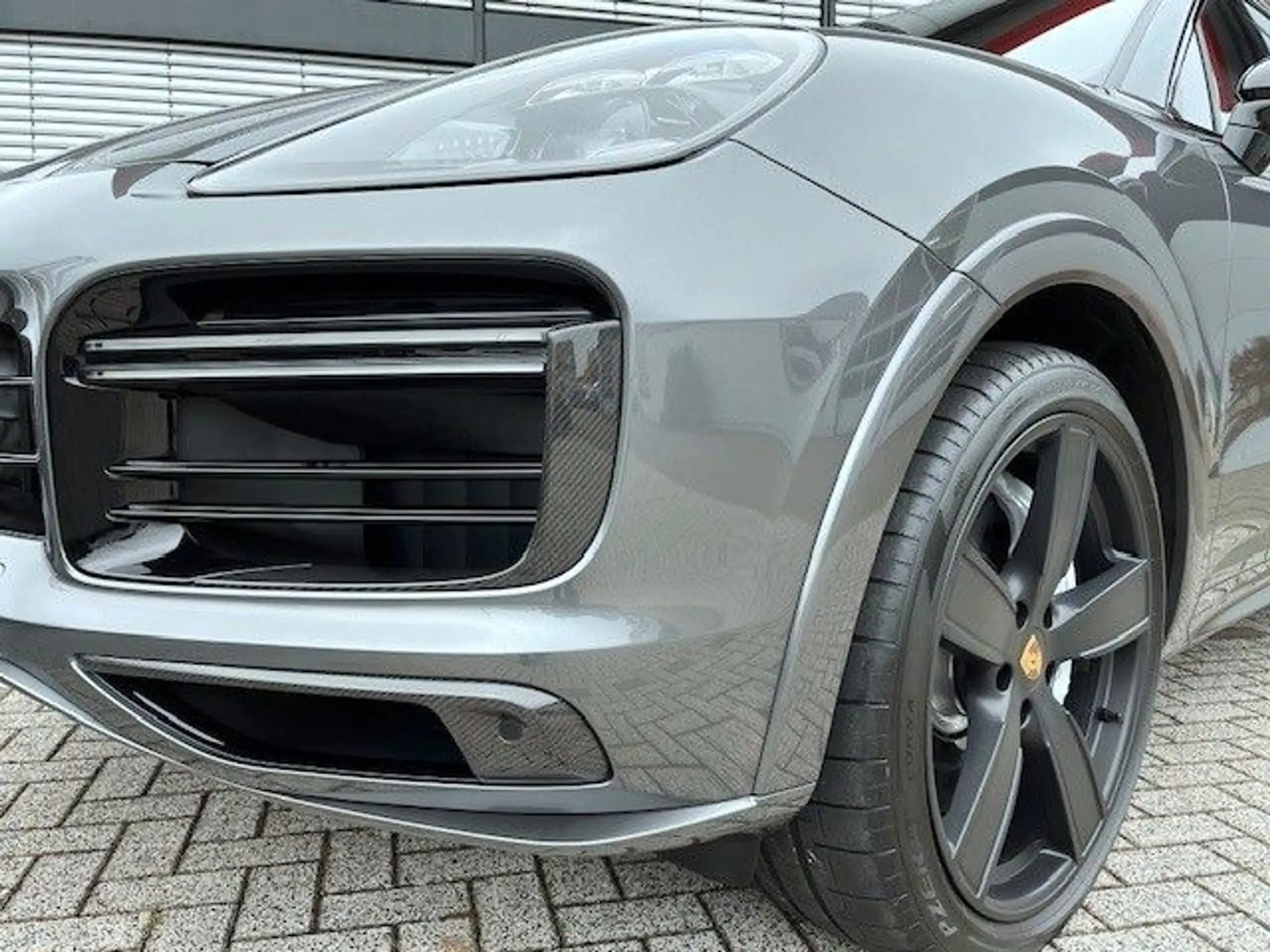 Porsche - Cayenne