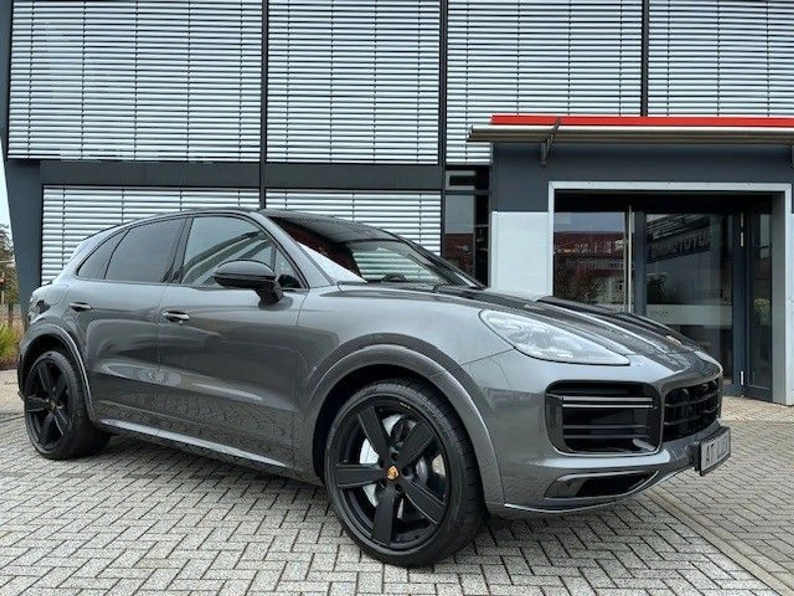 Porsche - Cayenne