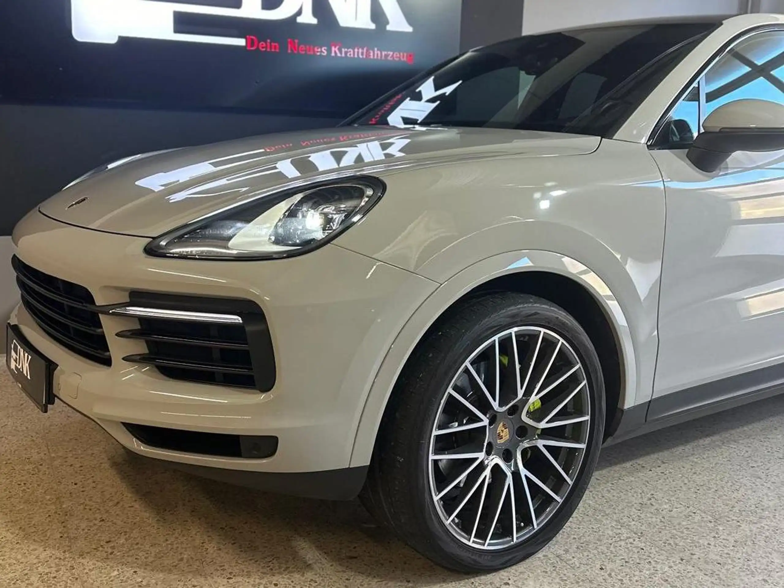 Porsche - Cayenne