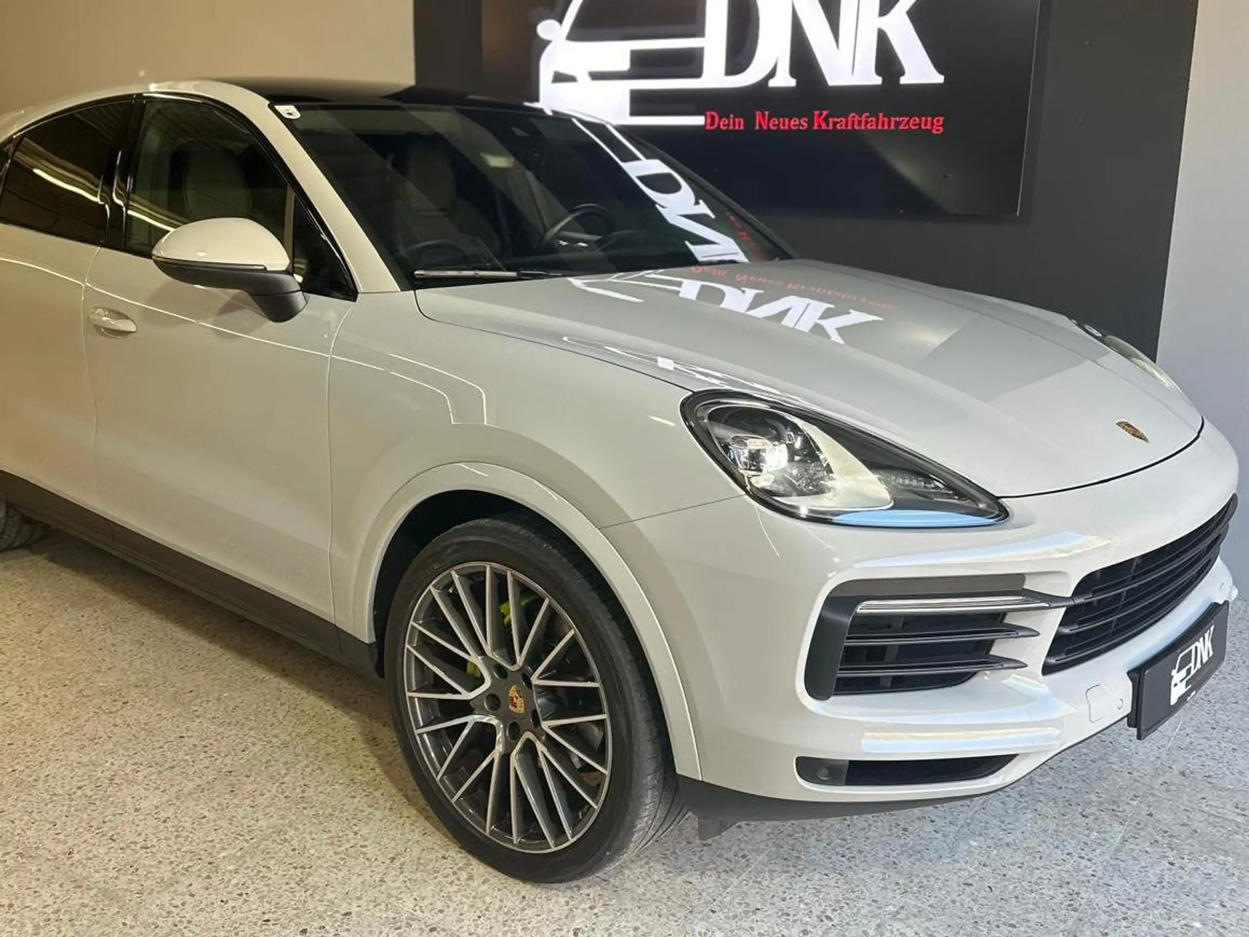 Porsche - Cayenne