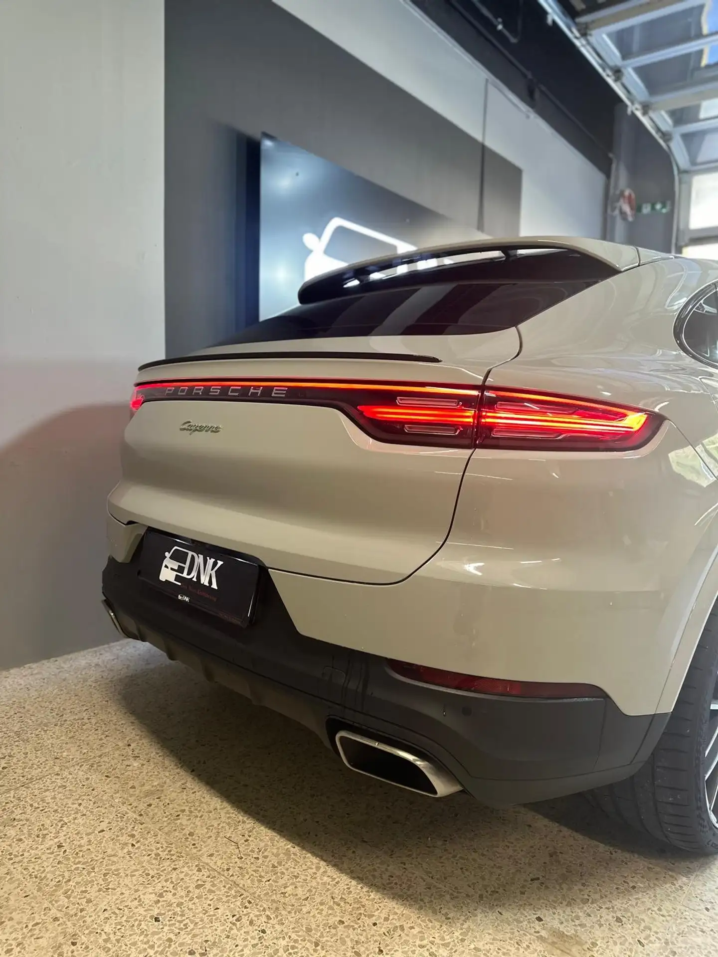 Porsche - Cayenne