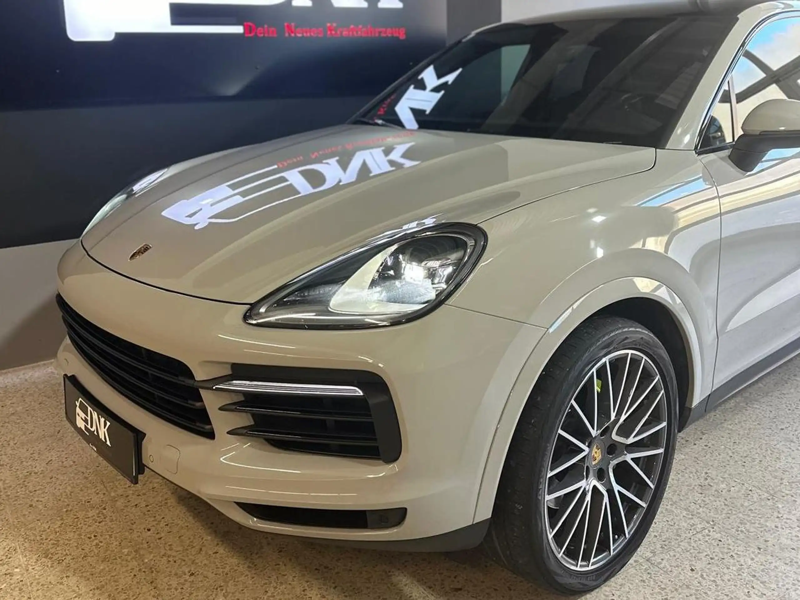 Porsche - Cayenne