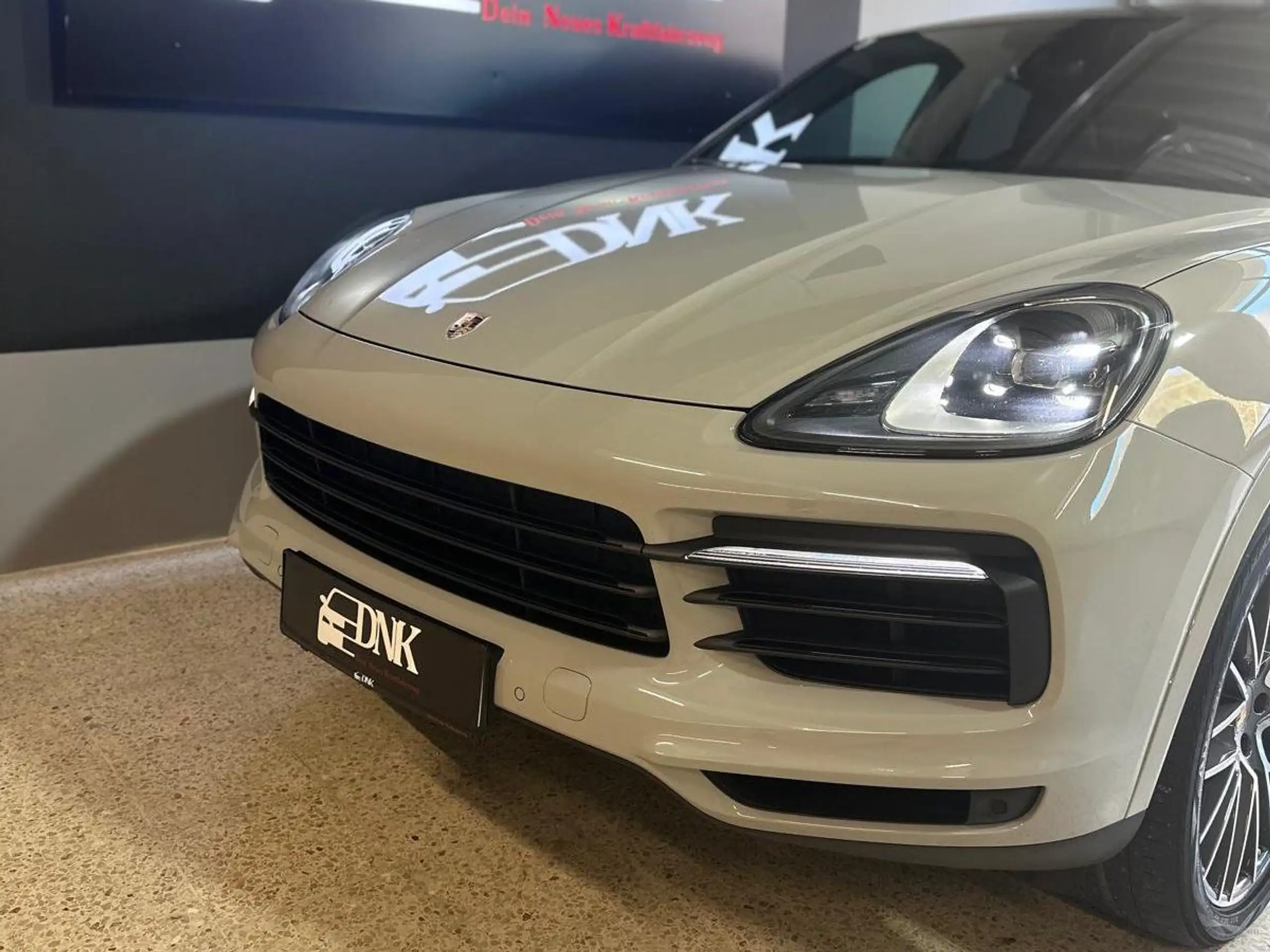 Porsche - Cayenne