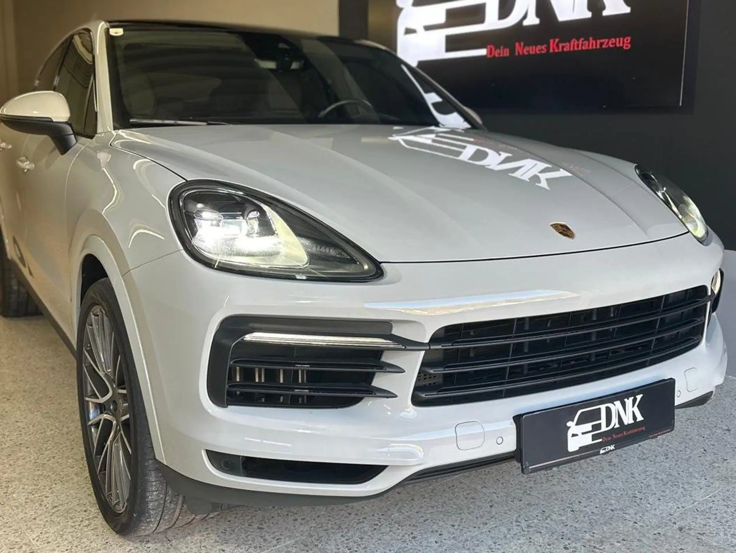 Porsche - Cayenne