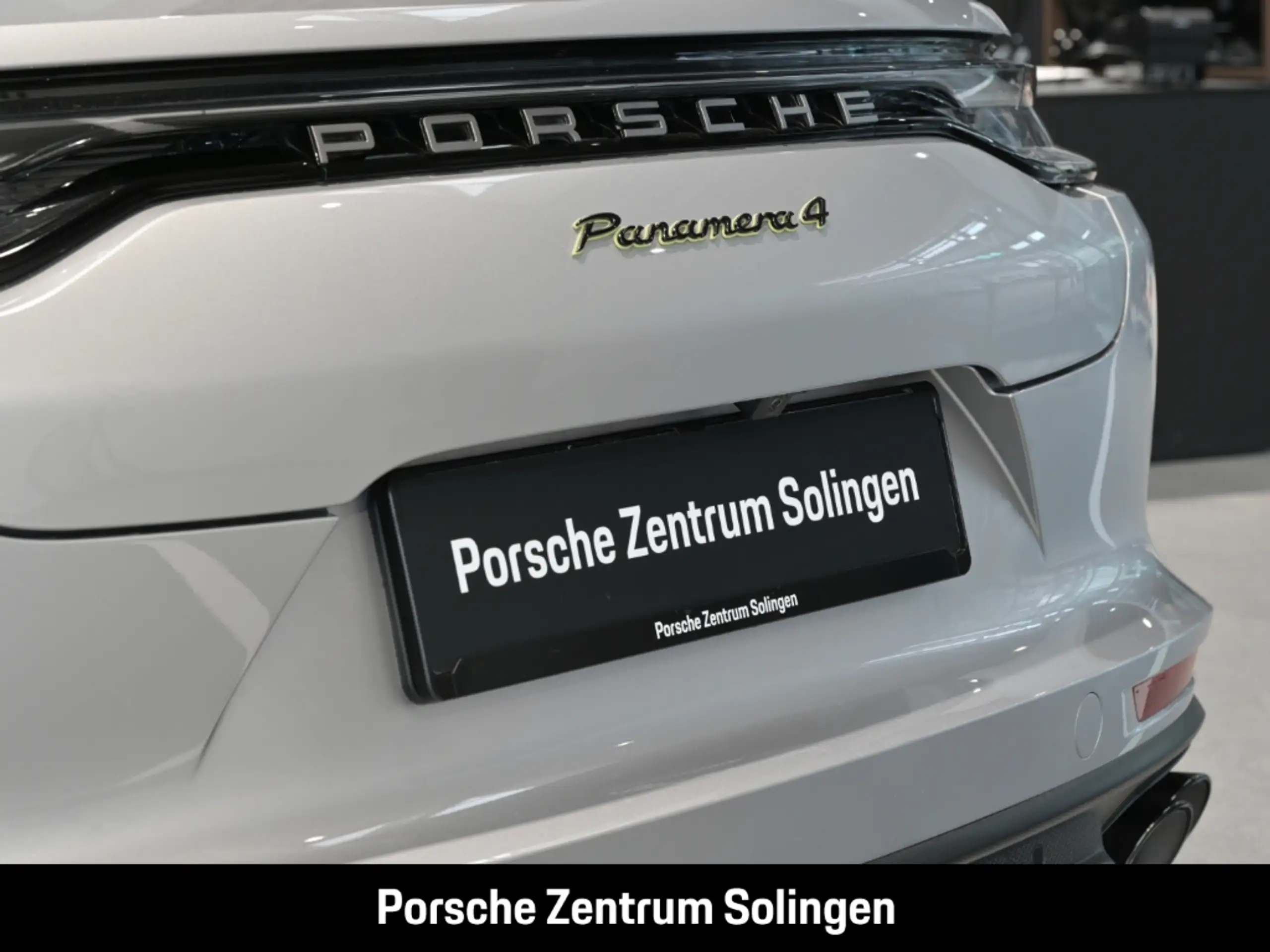 Porsche - Panamera