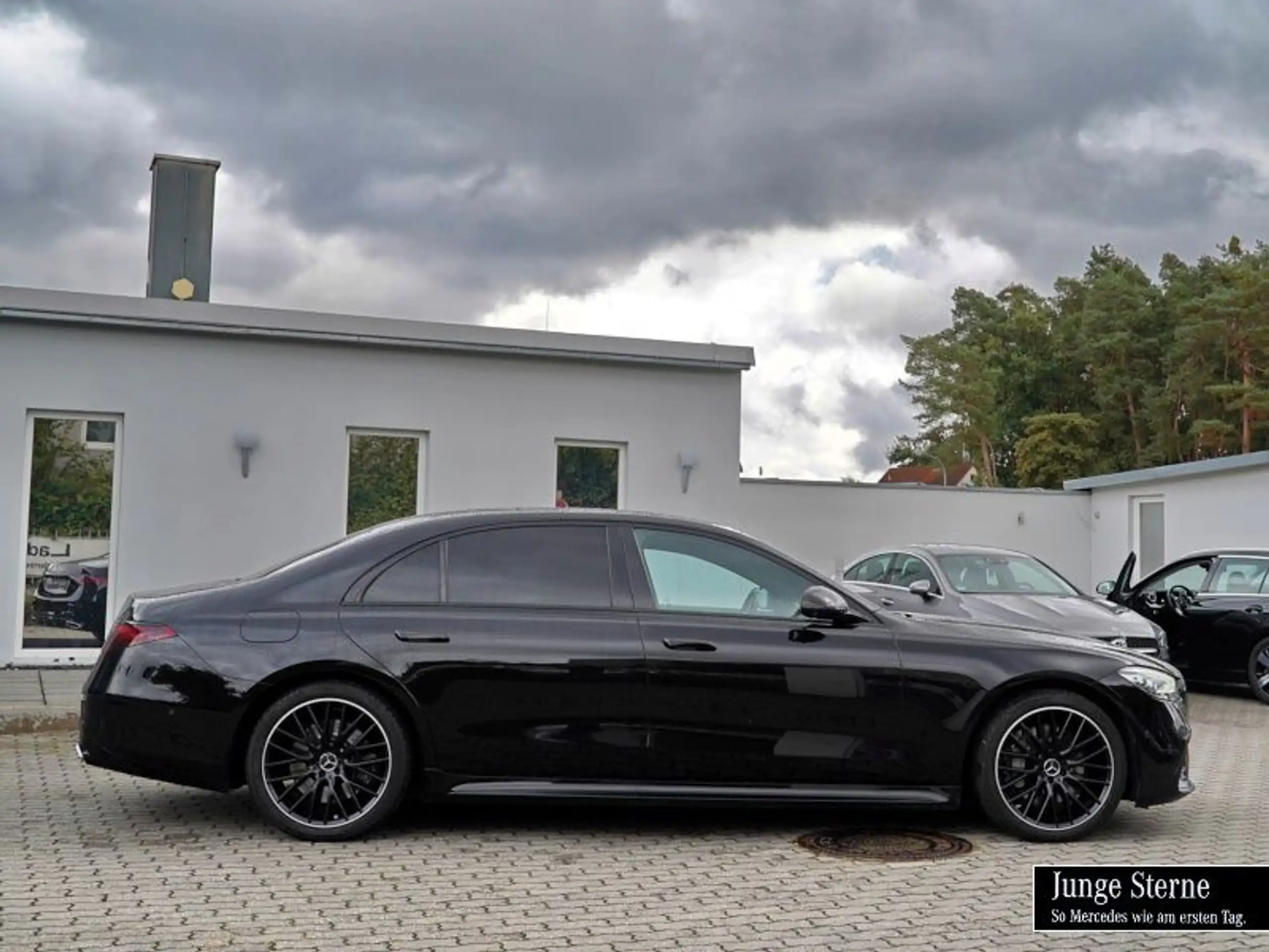 Mercedes-Benz - S 400