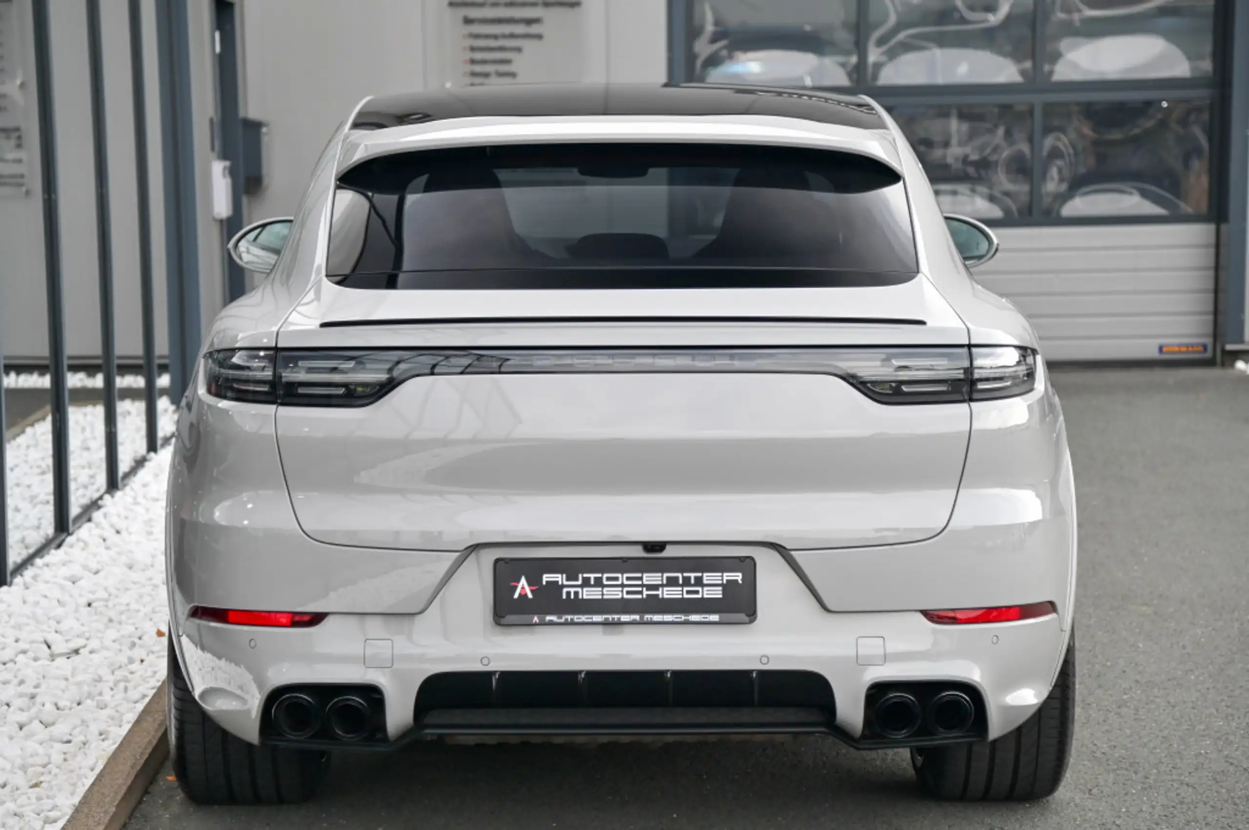 Porsche - Cayenne