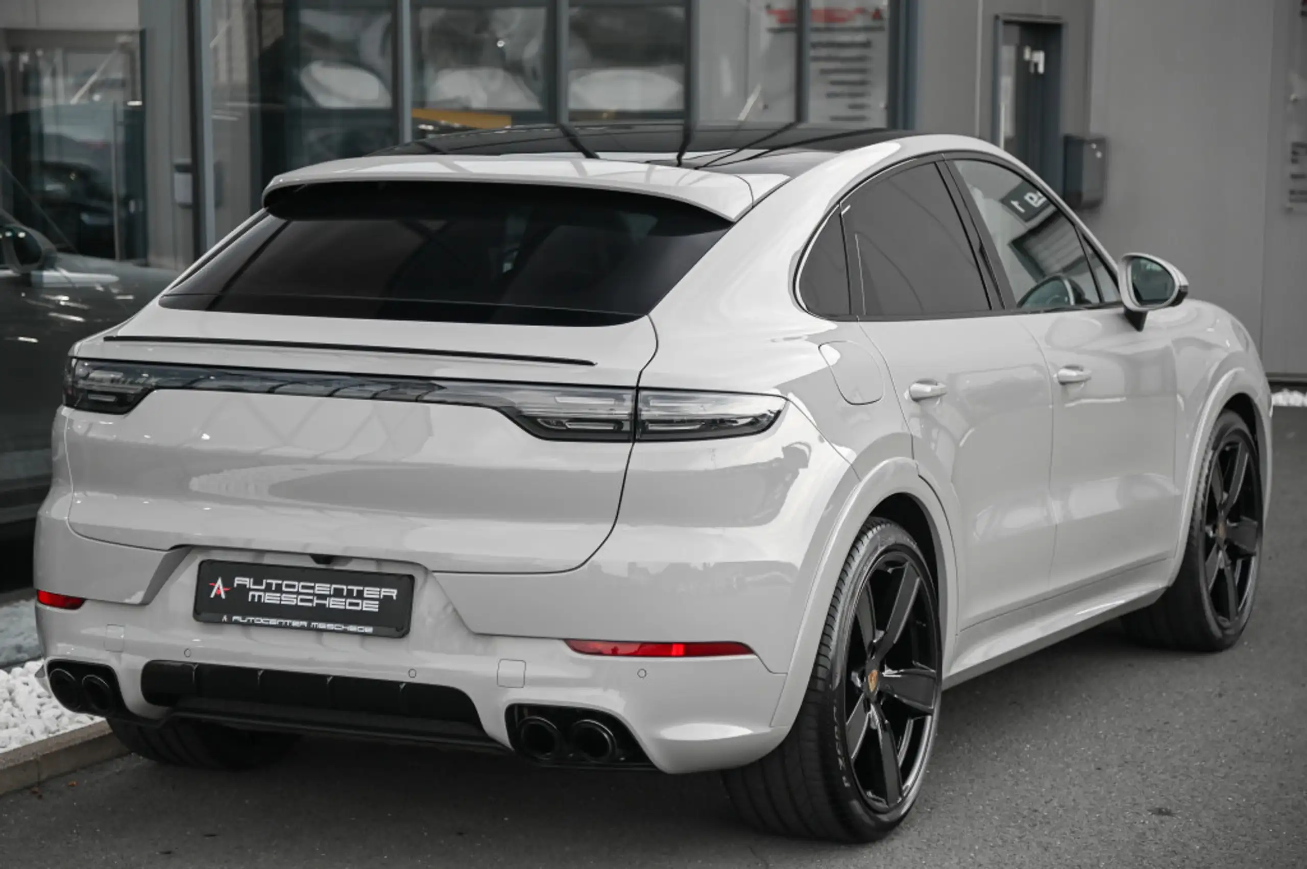 Porsche - Cayenne