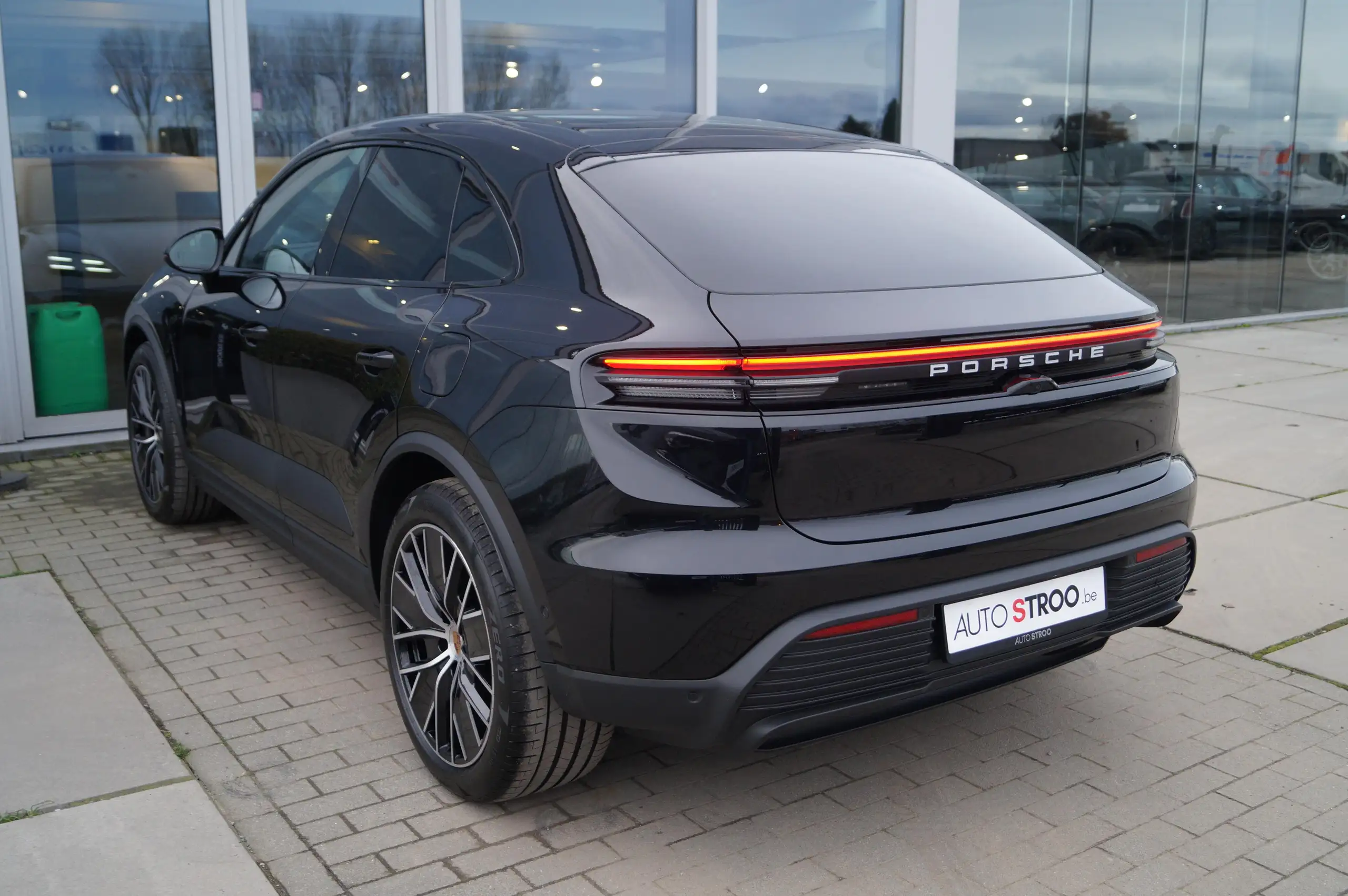 Porsche - Macan