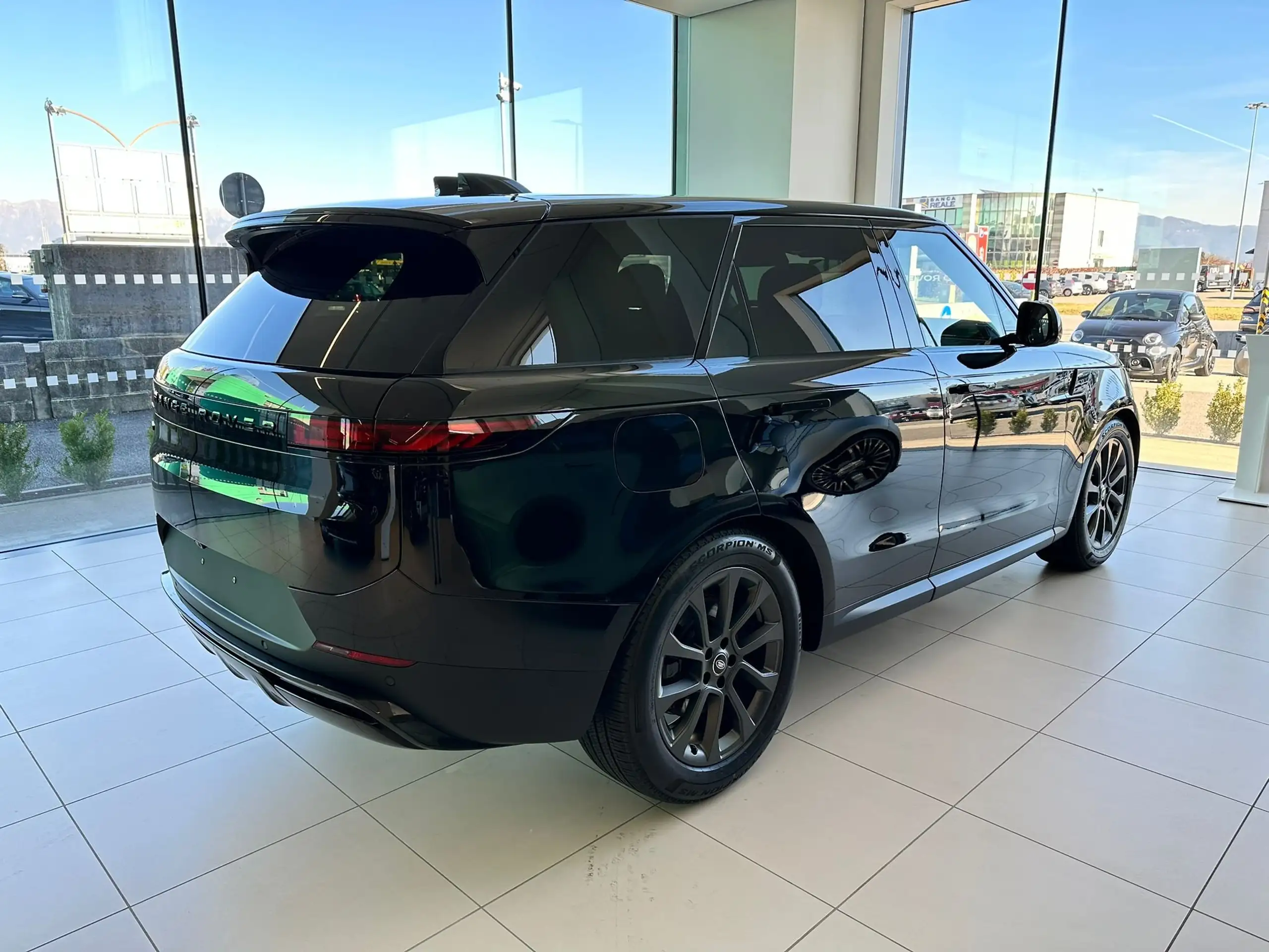 Land Rover - Range Rover Sport