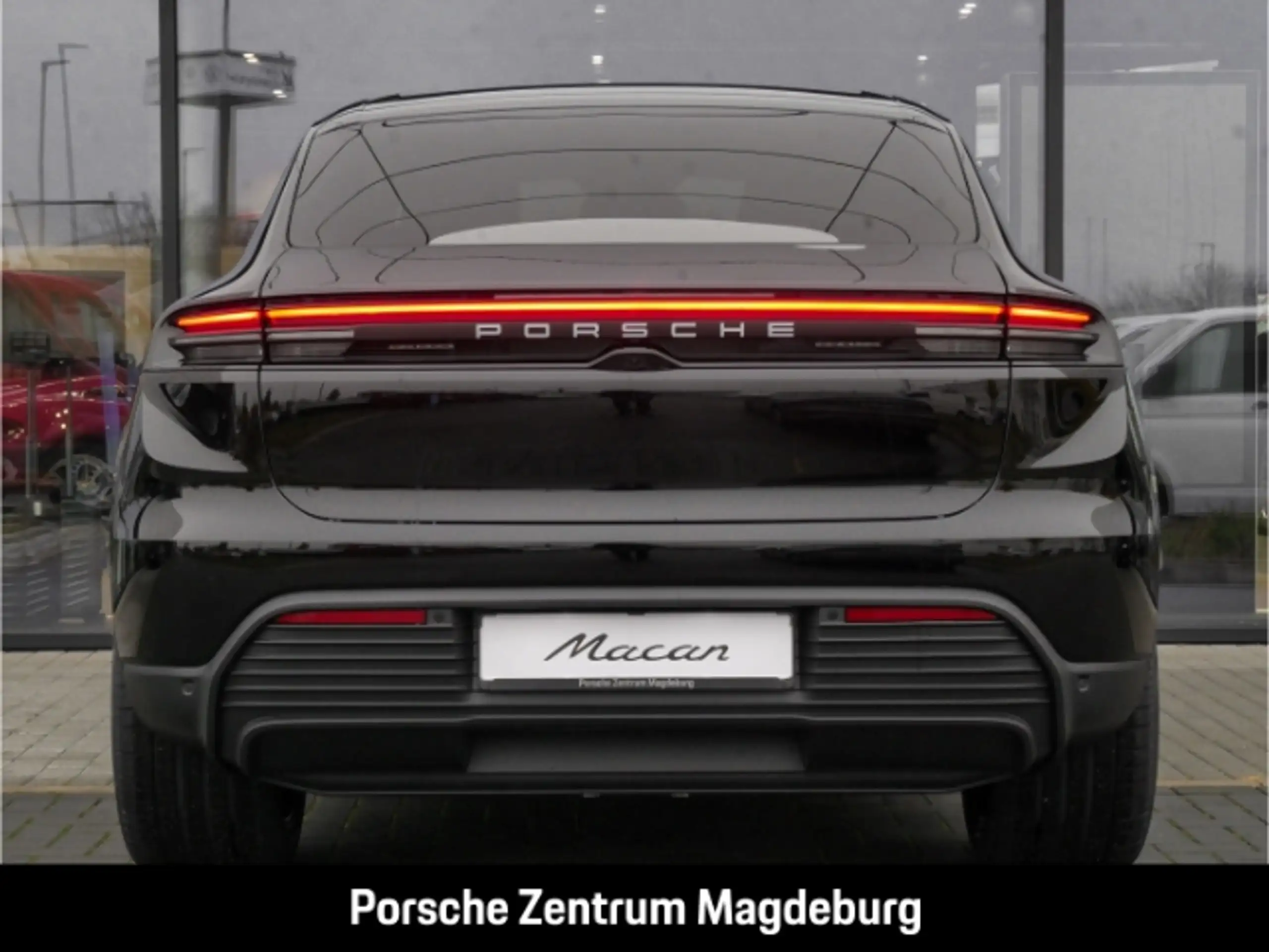 Porsche - Macan