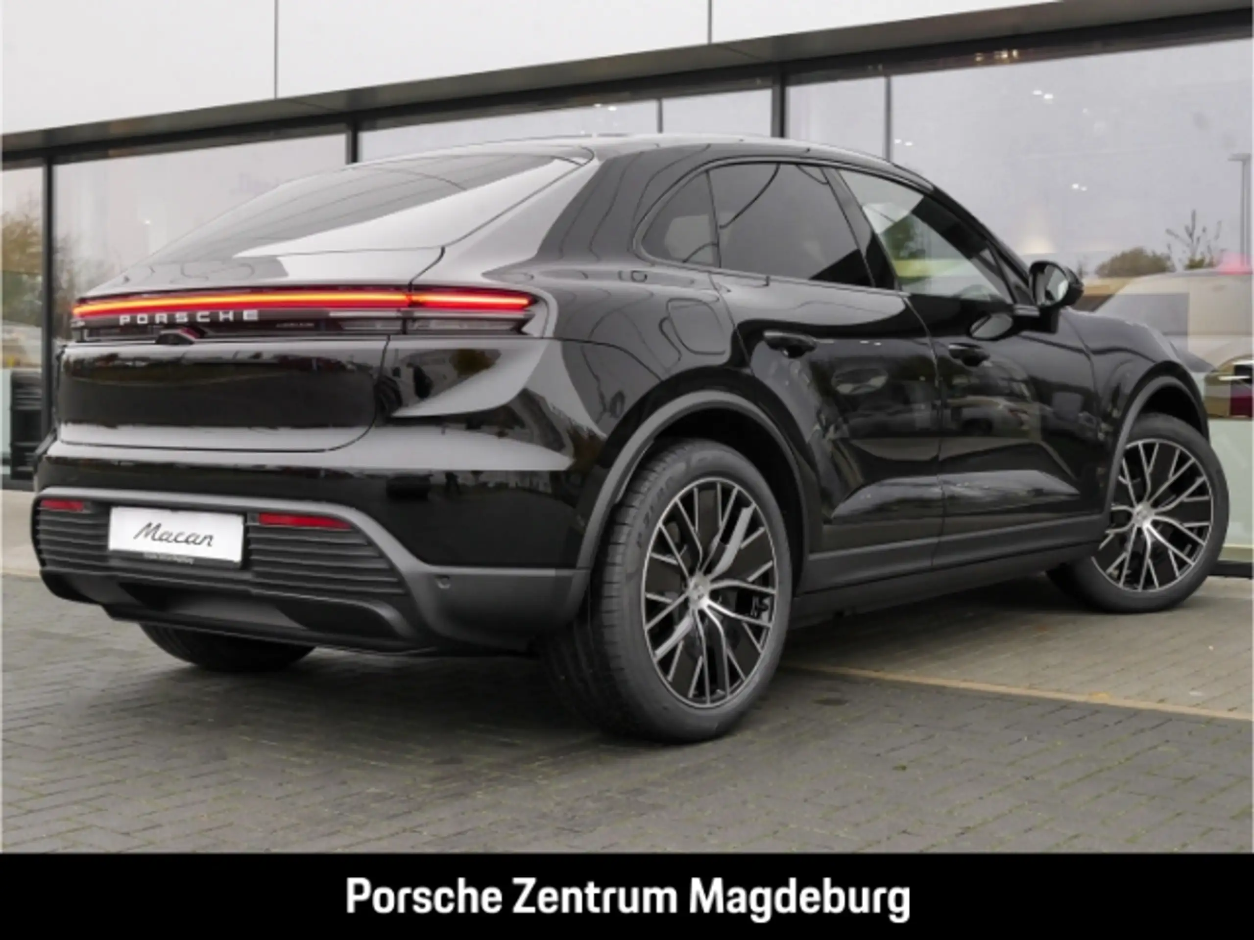 Porsche - Macan