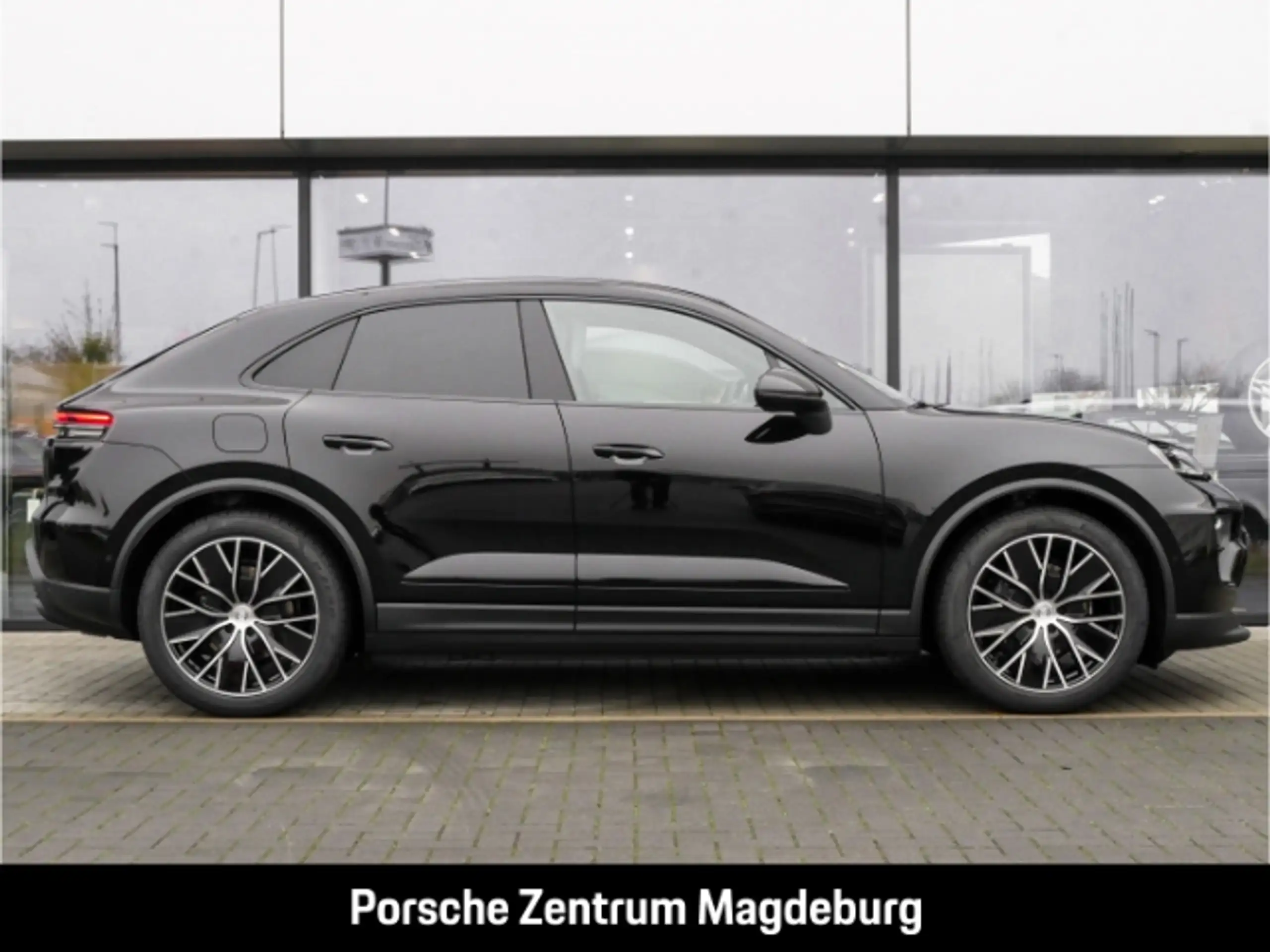 Porsche - Macan