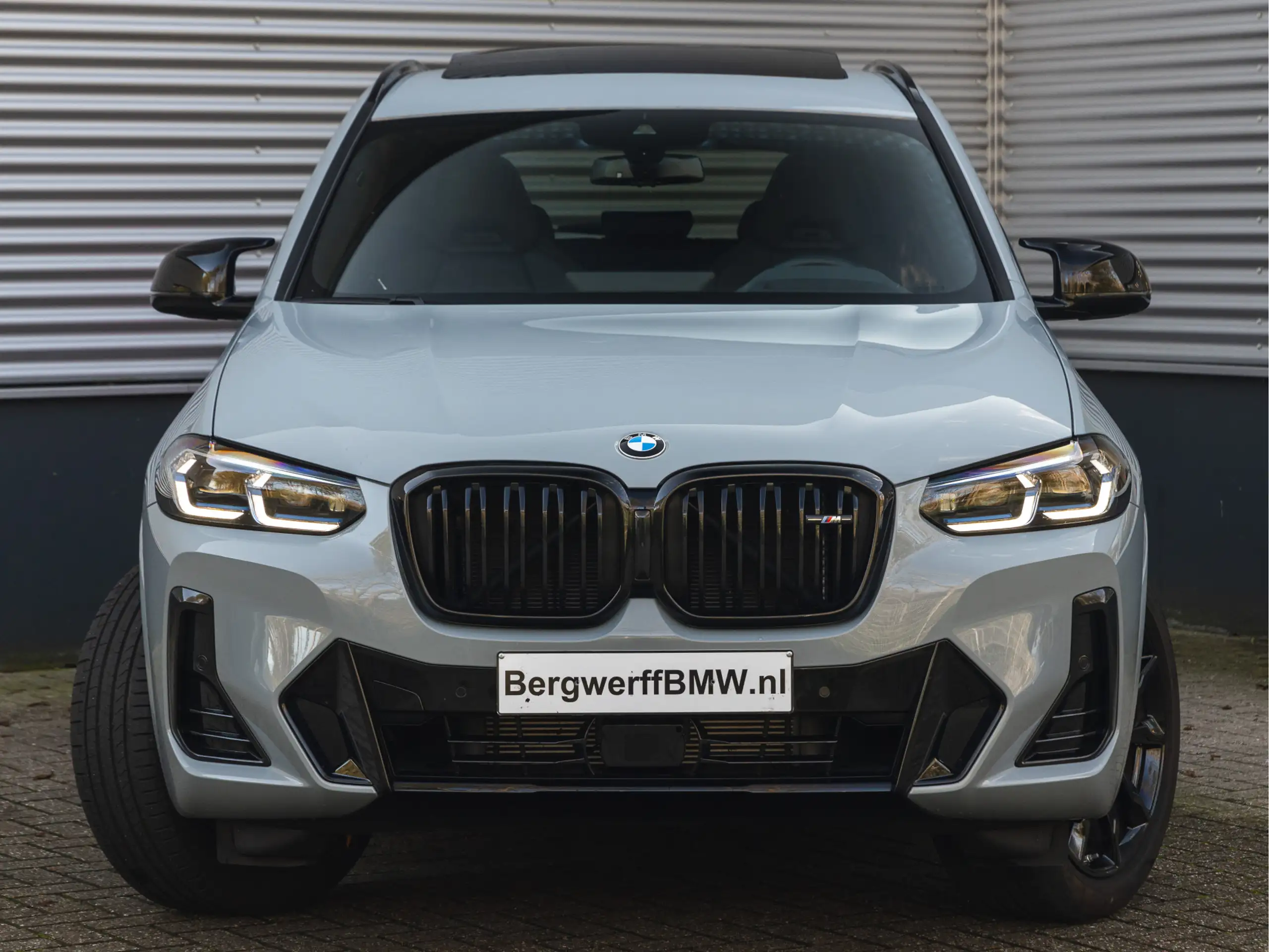 BMW - X3