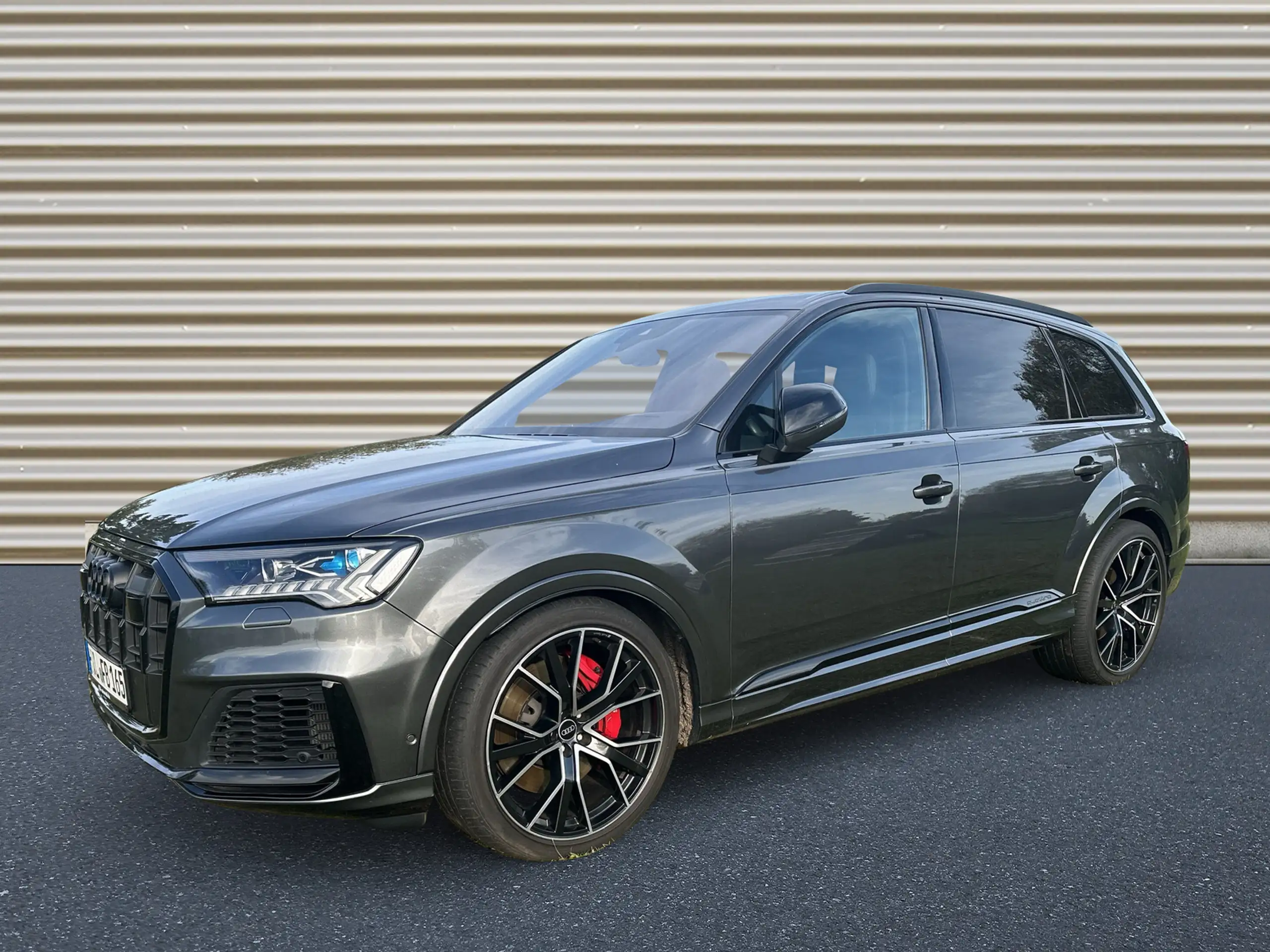 Audi - SQ7