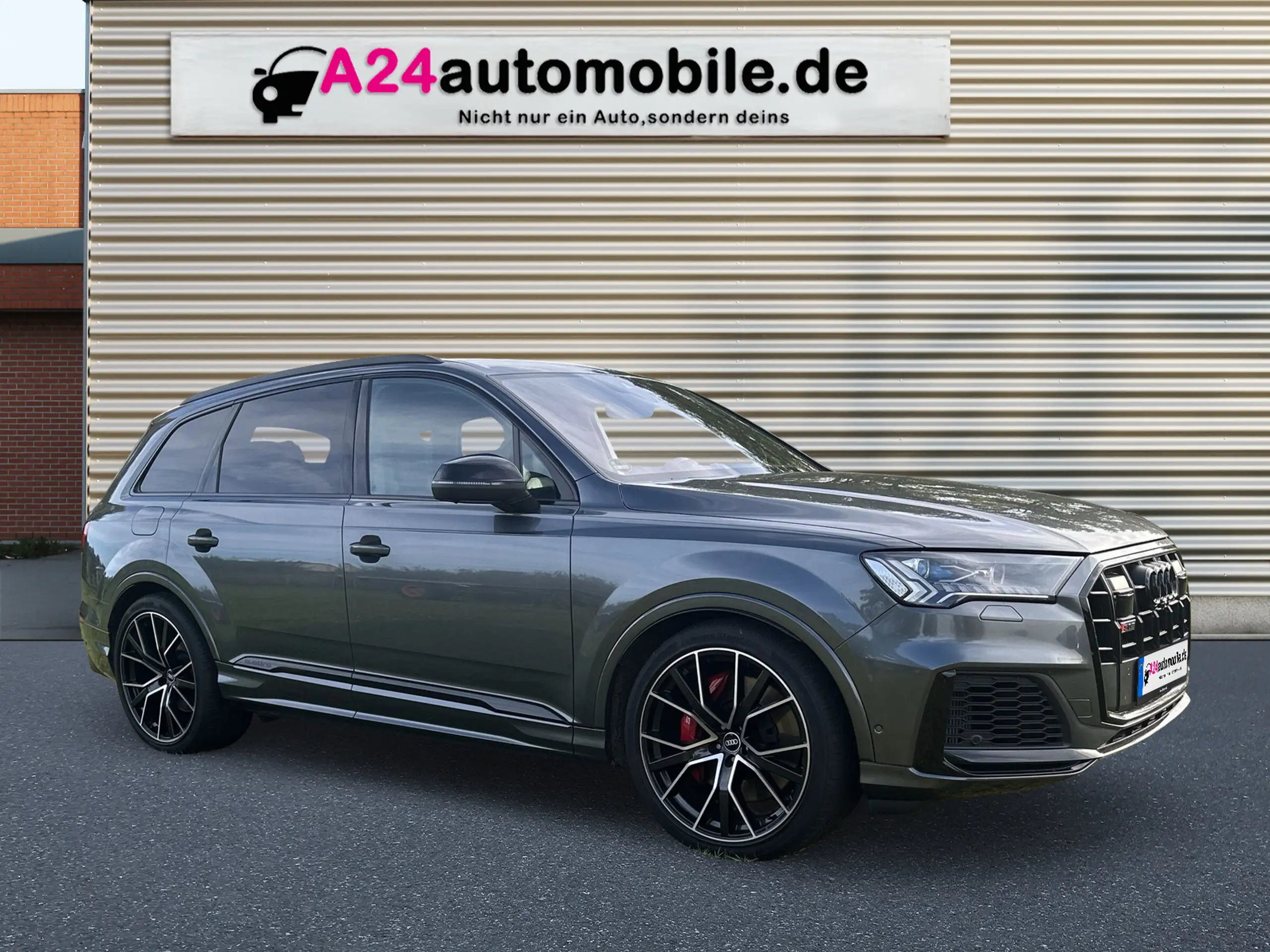 Audi - SQ7