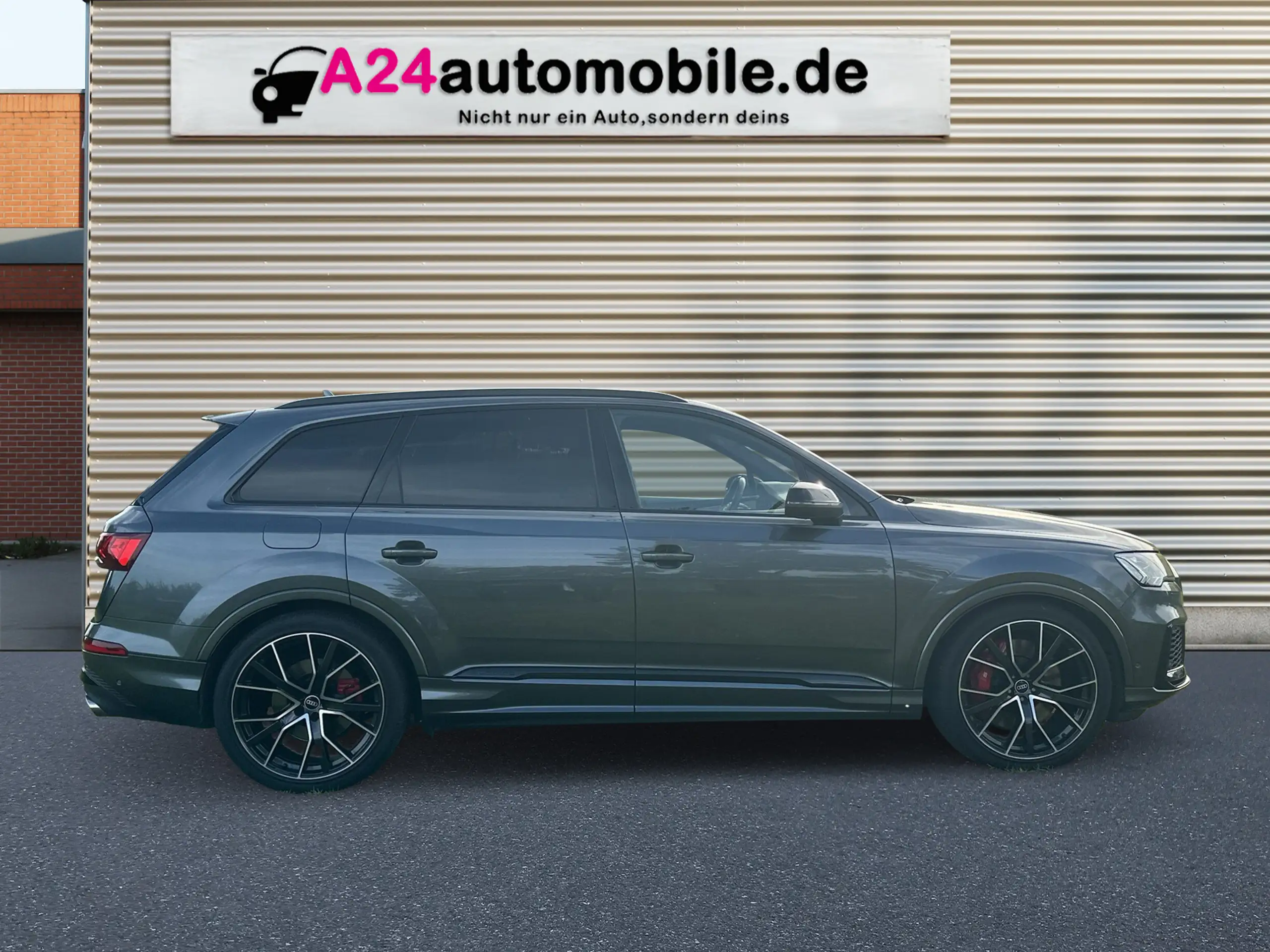 Audi - SQ7