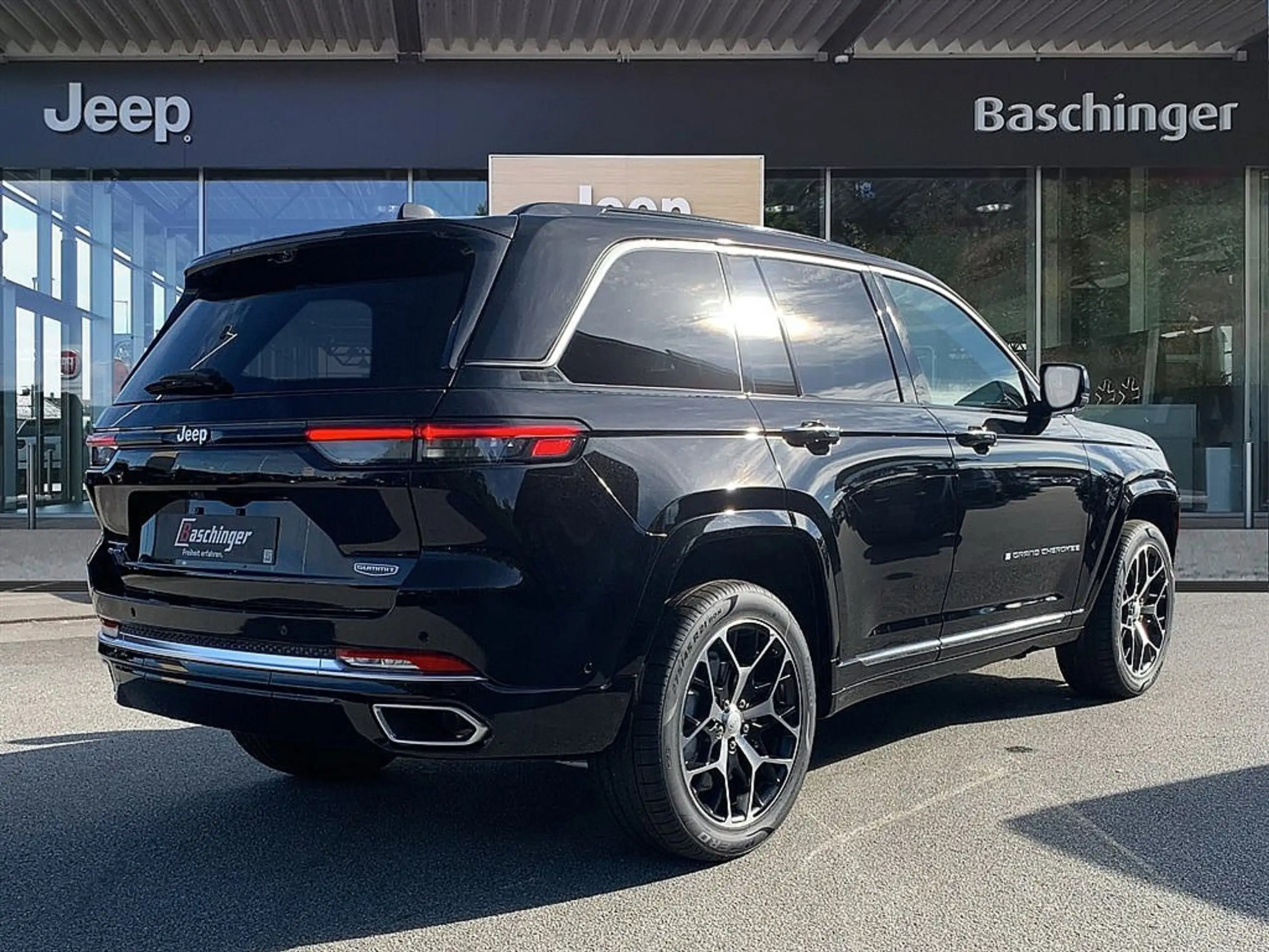 Jeep - Grand Cherokee