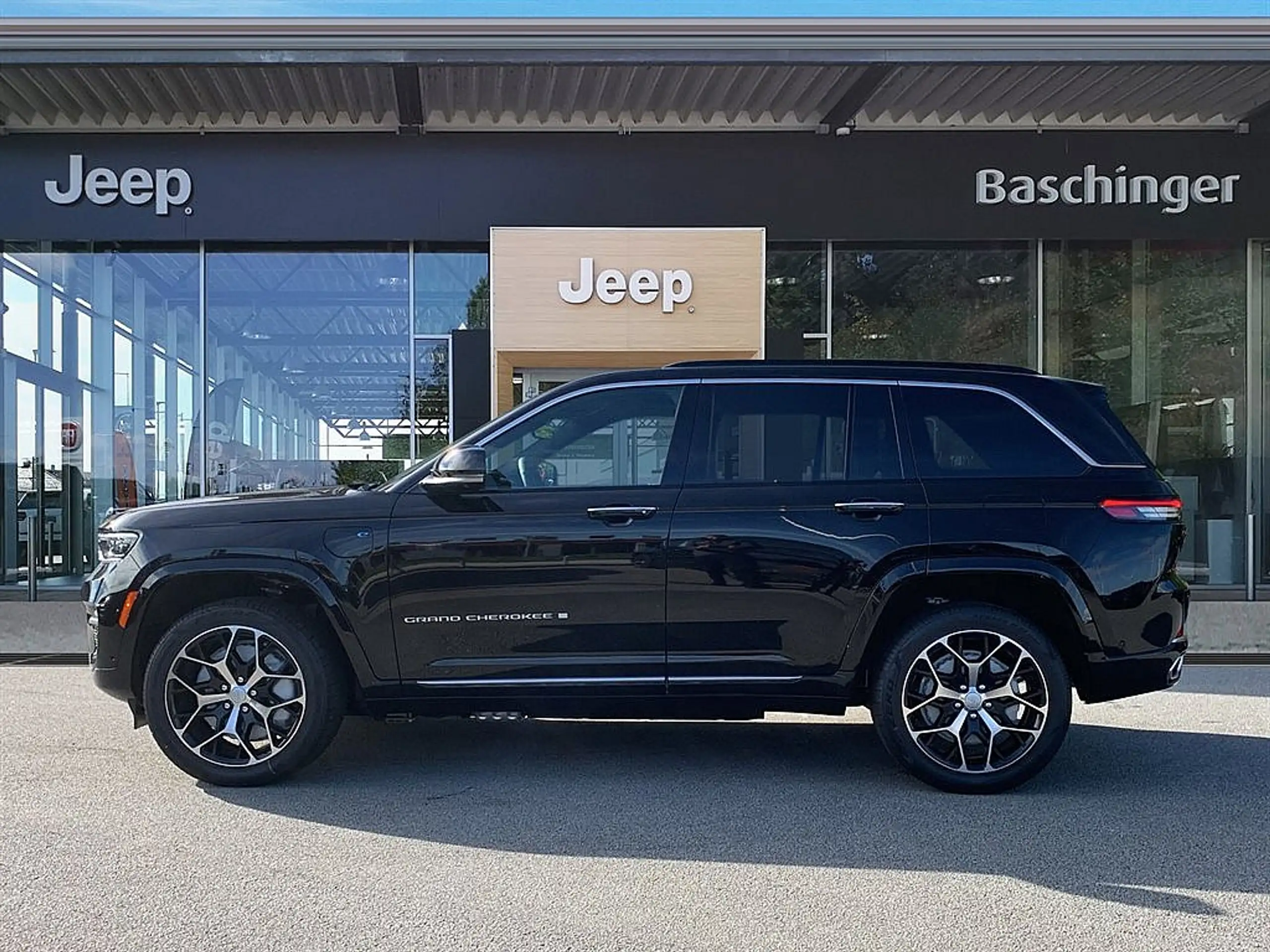 Jeep - Grand Cherokee