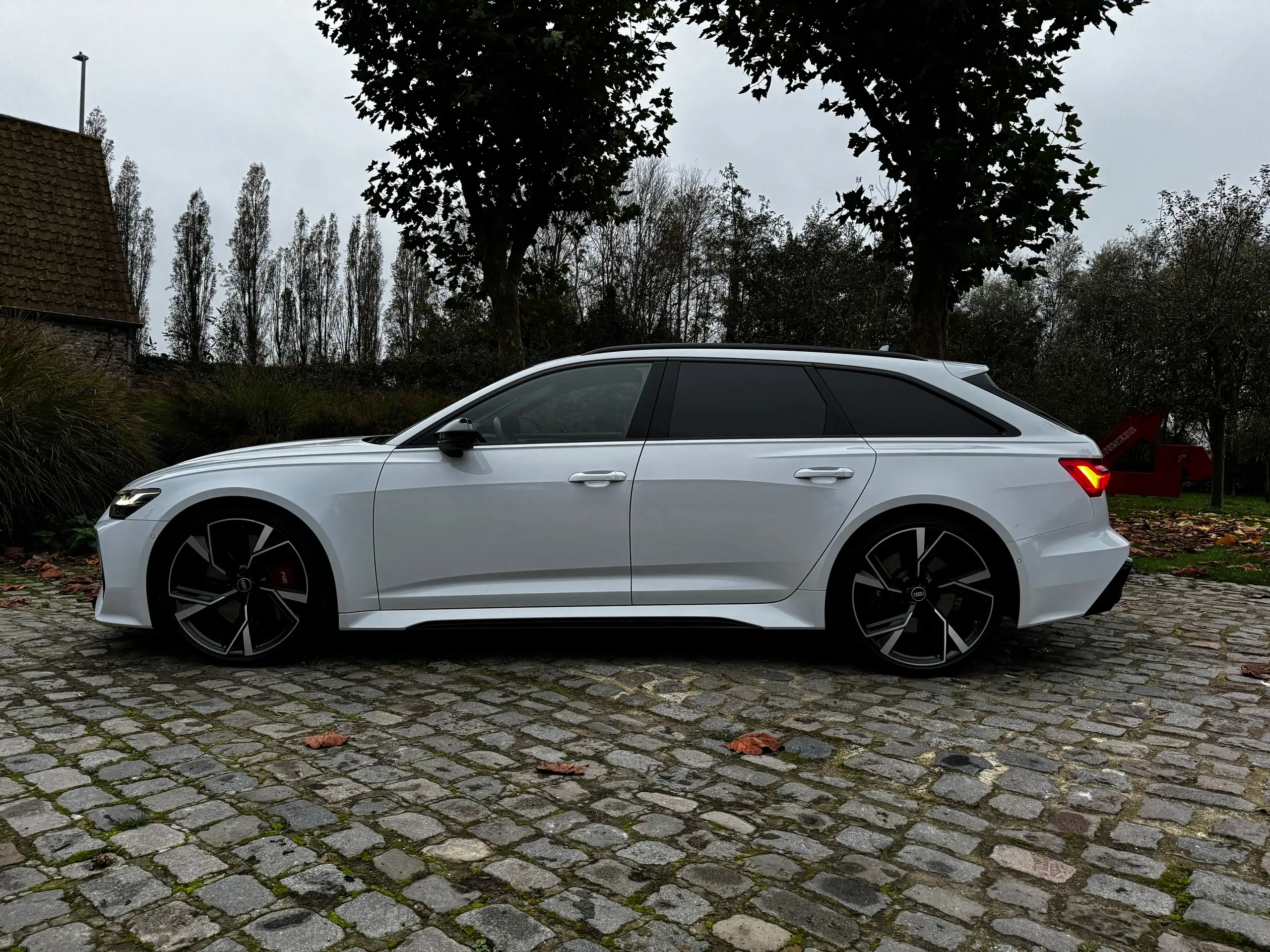 Audi - RS6