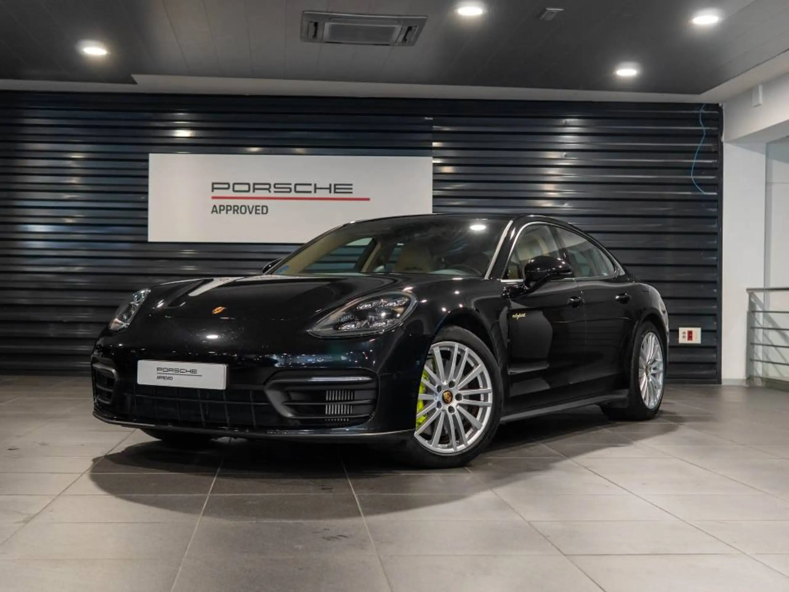 Porsche - Panamera