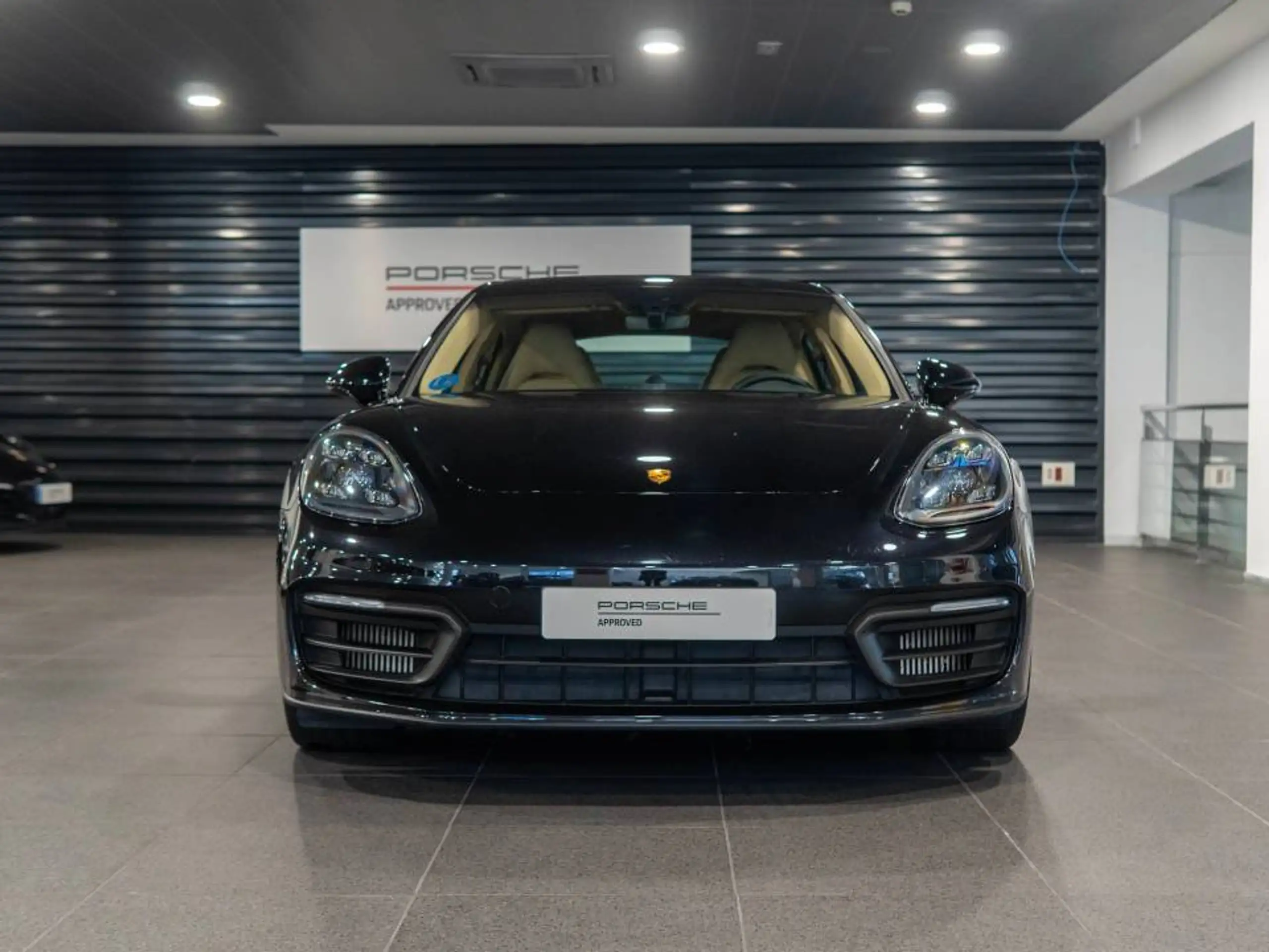 Porsche - Panamera