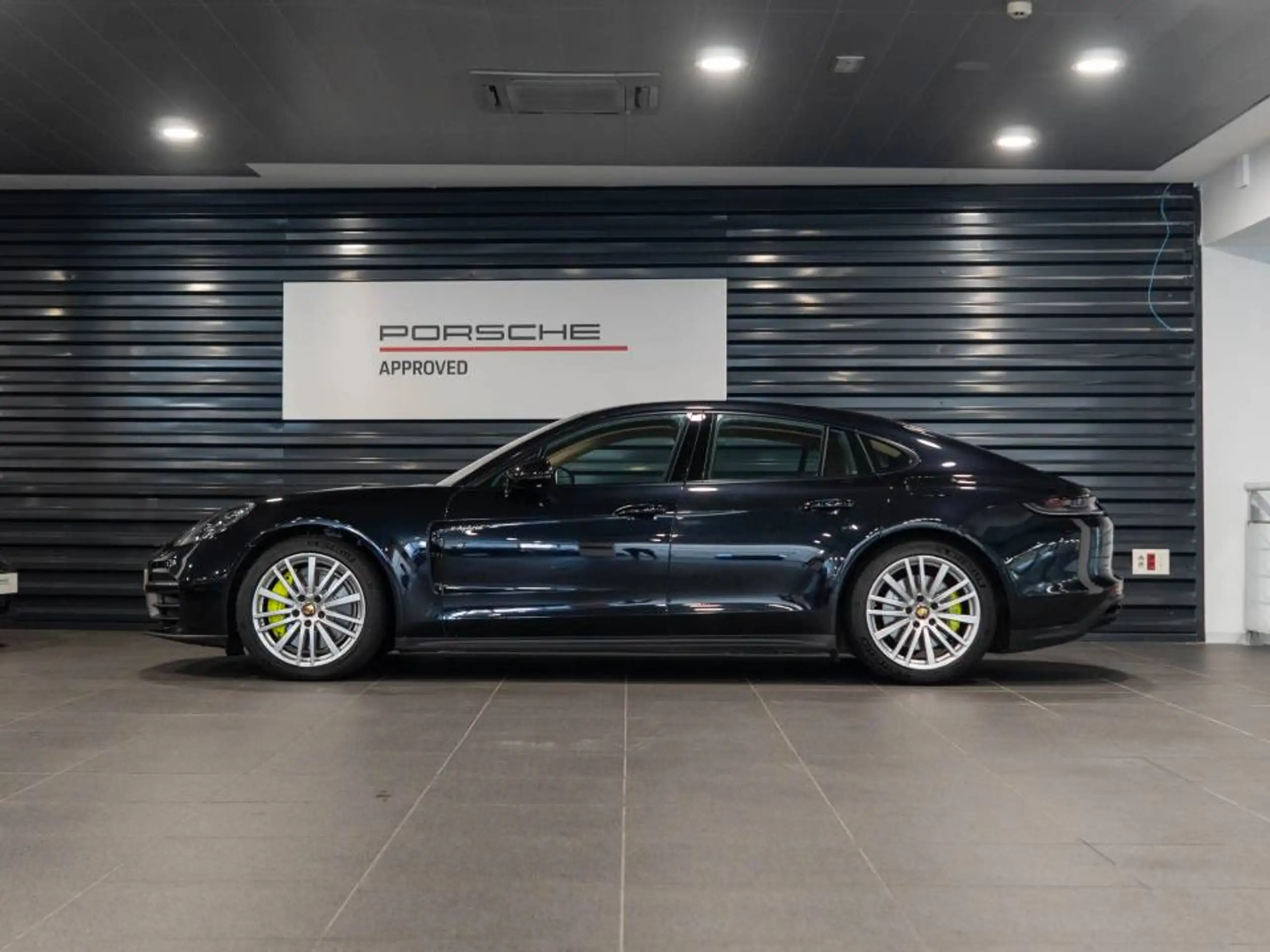 Porsche - Panamera