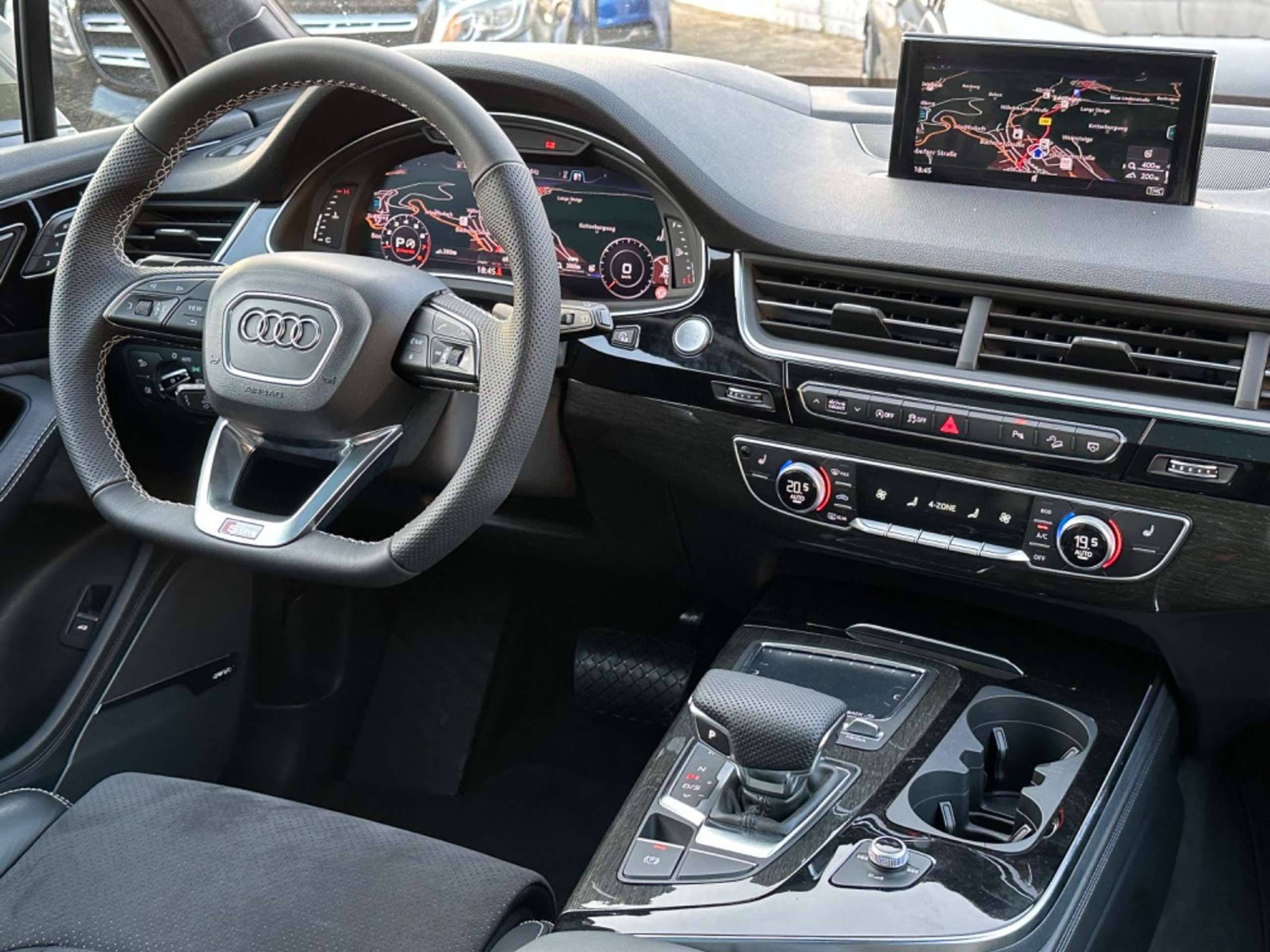 Audi - Q7