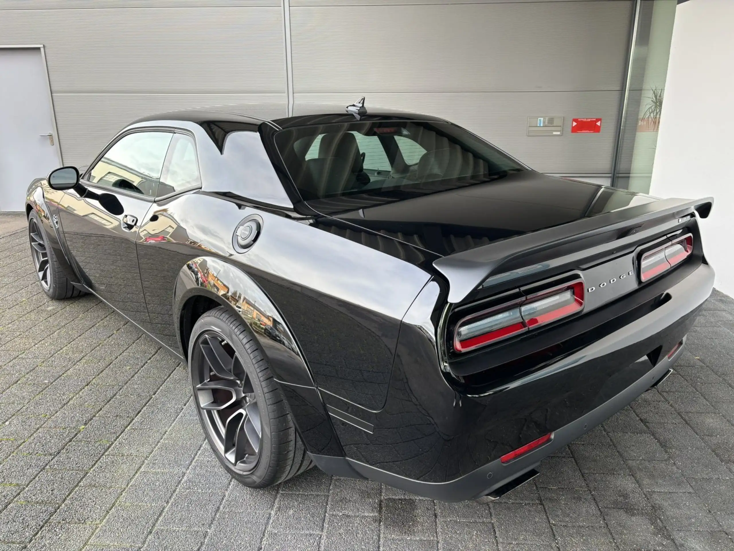 Dodge - Challenger