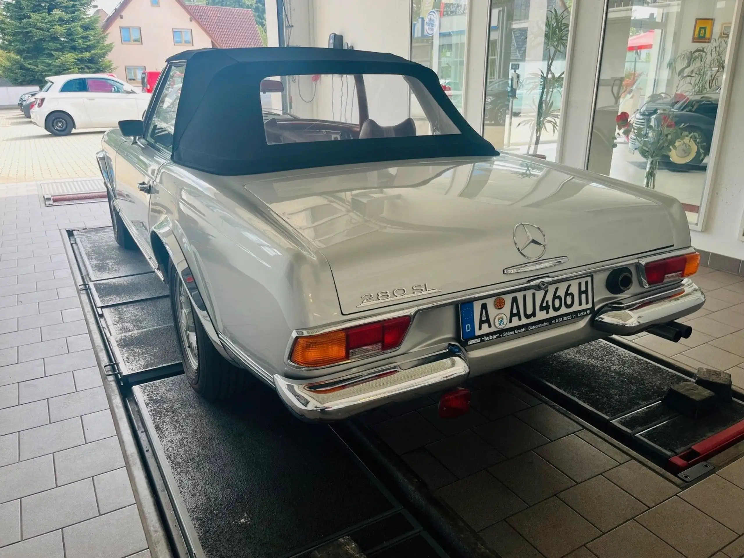 Mercedes-Benz - SL 280