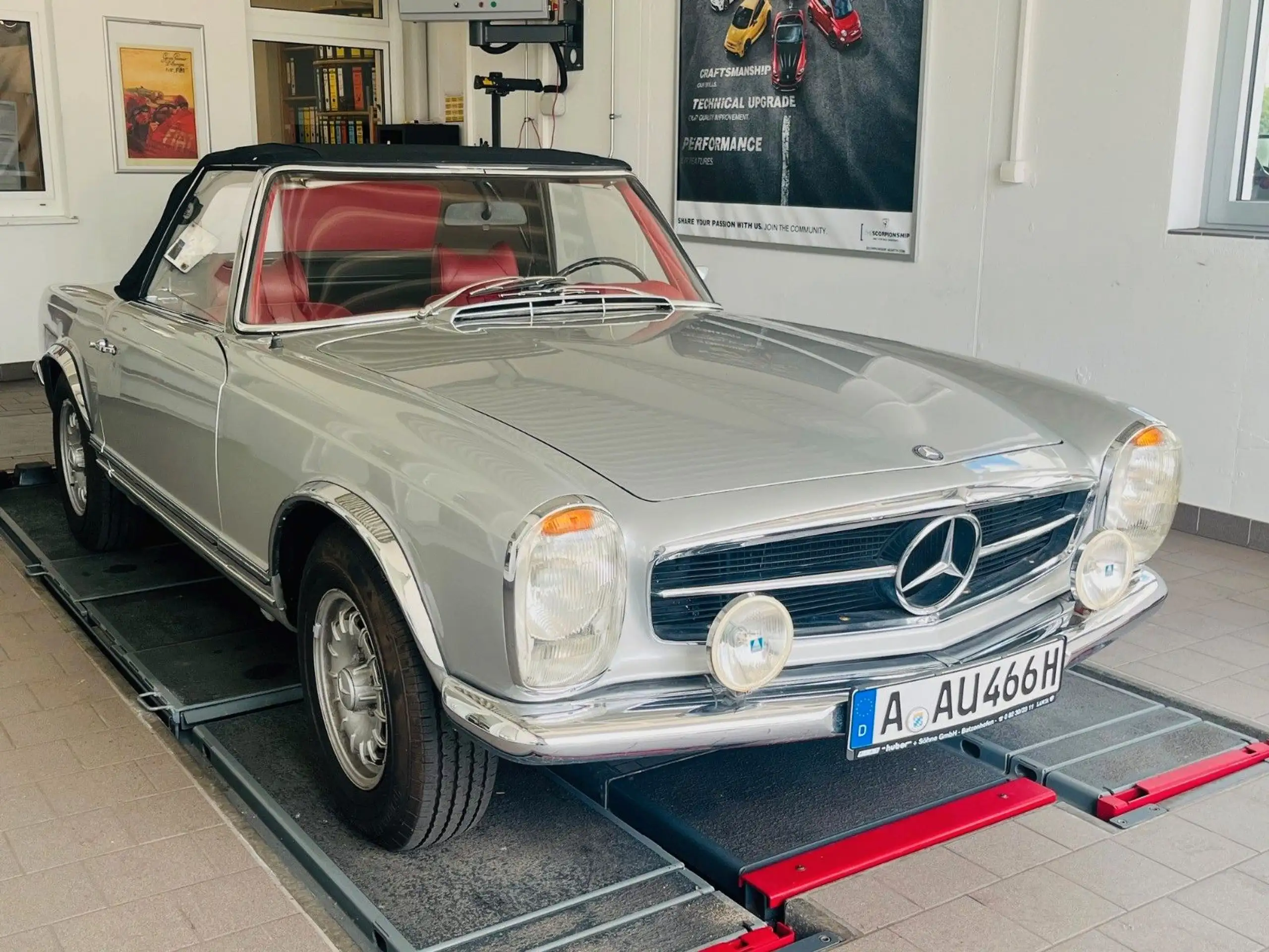 Mercedes-Benz - SL 280