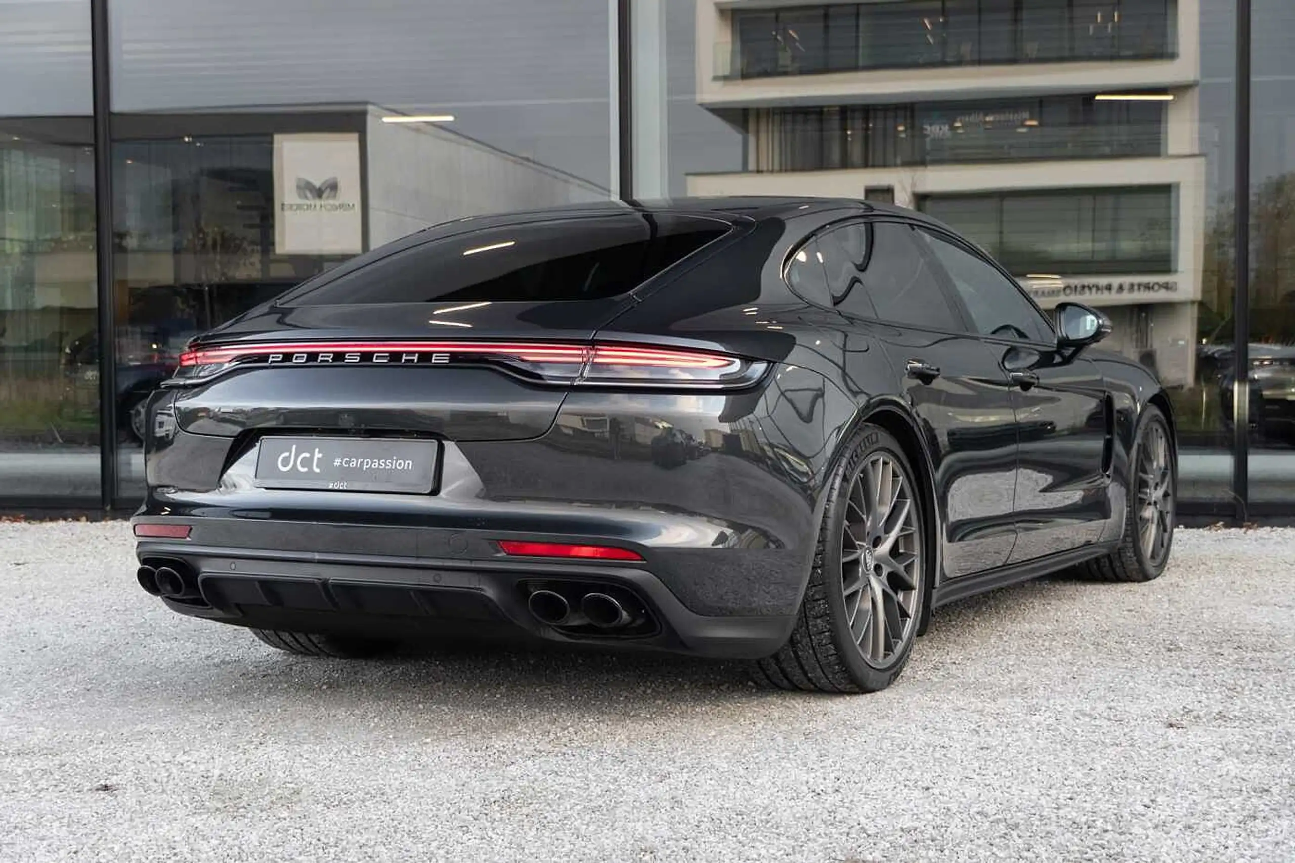 Porsche - Panamera