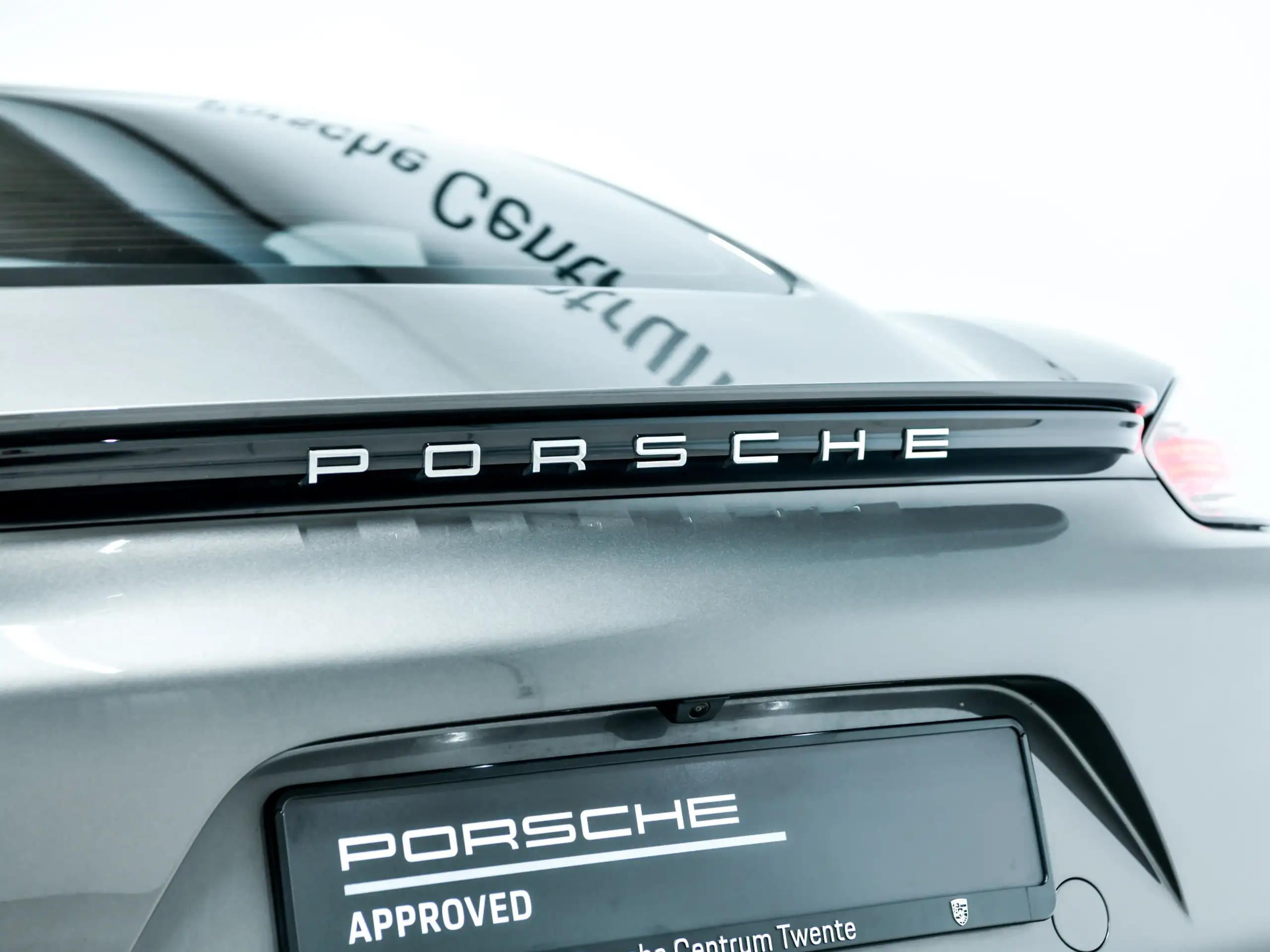 Porsche - Cayman