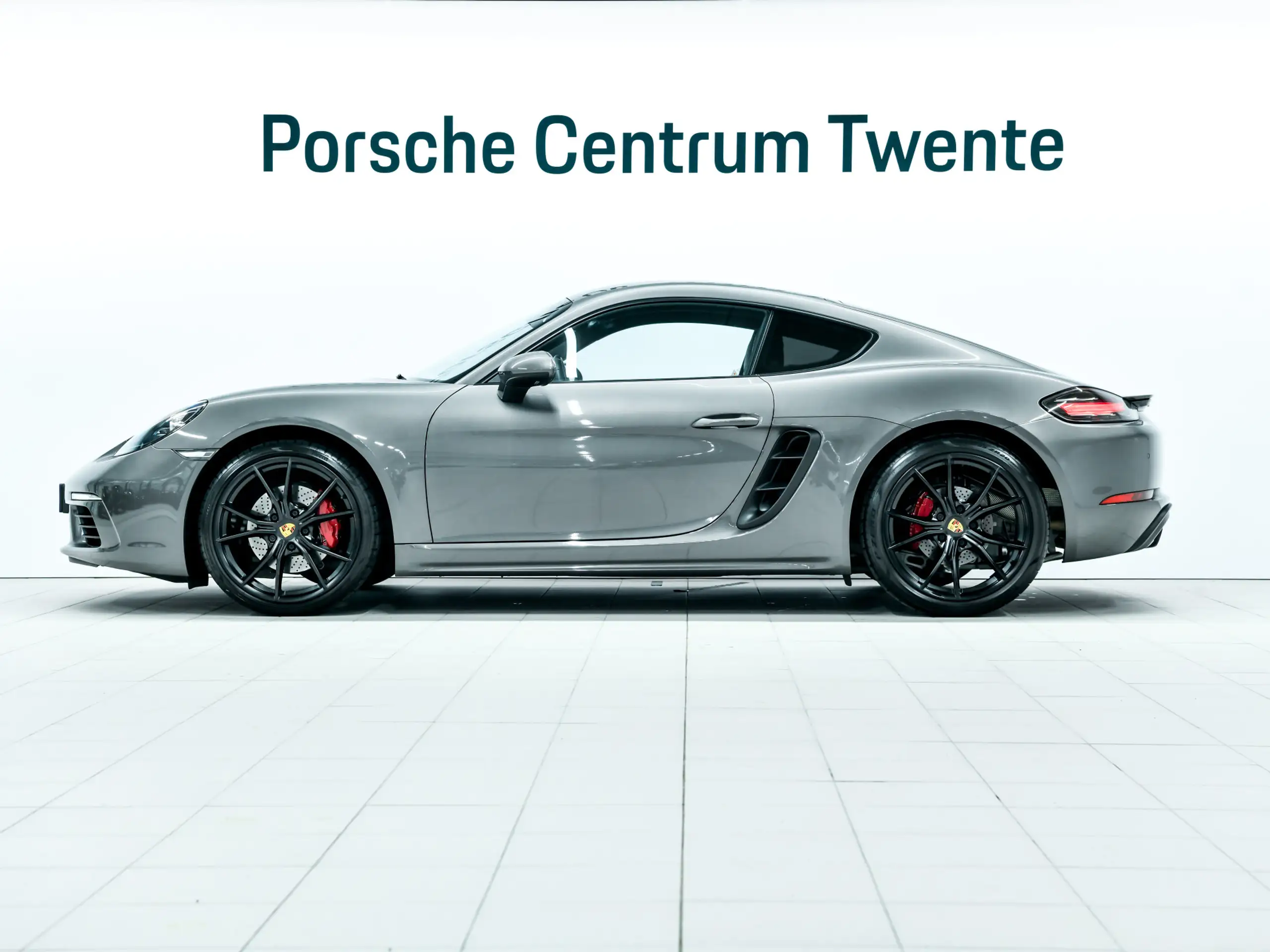 Porsche - Cayman